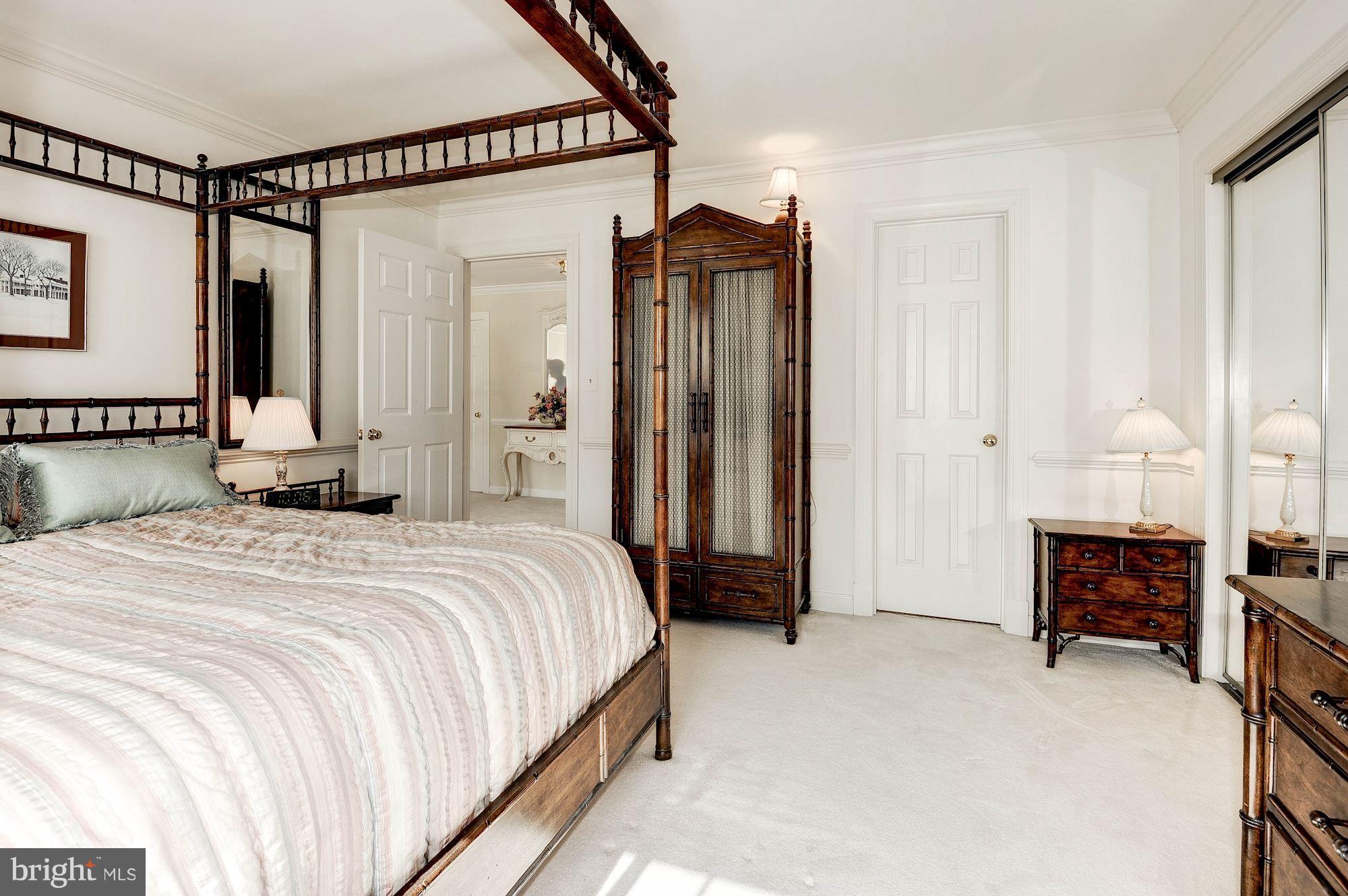 WOODLAND LAKE - Residential