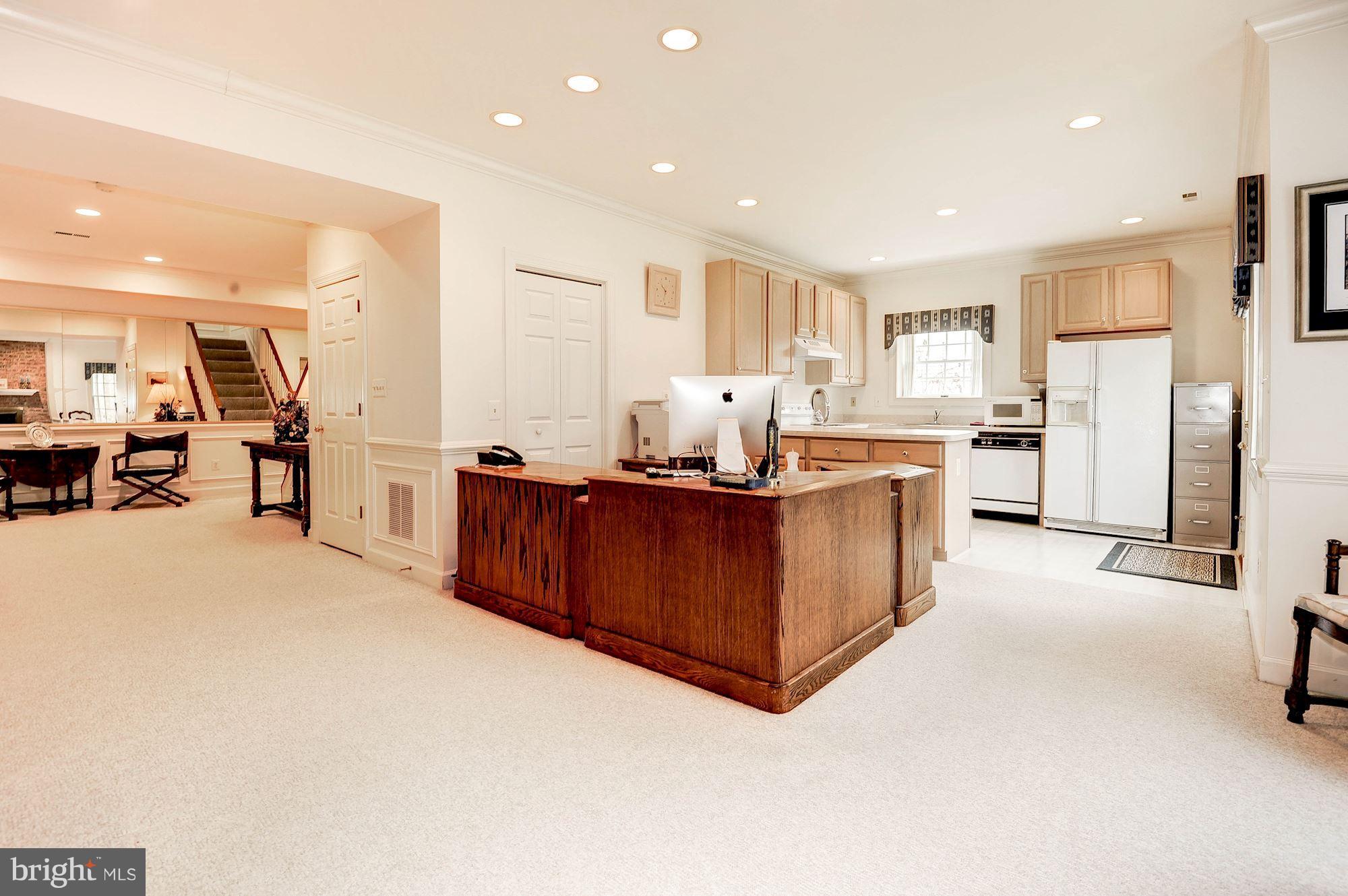 WOODLAND LAKE - Residential