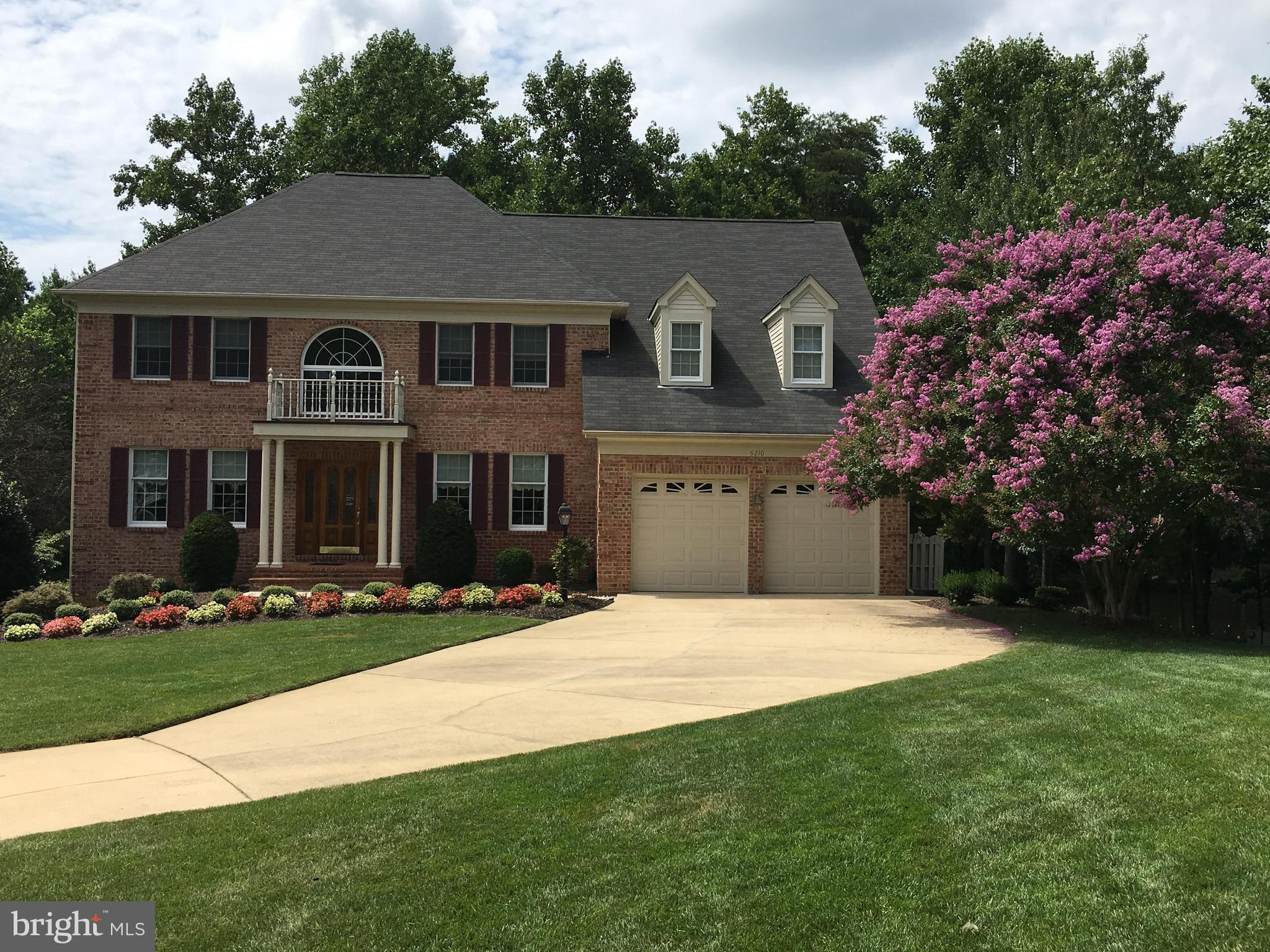 WOODLAND LAKE - Residential