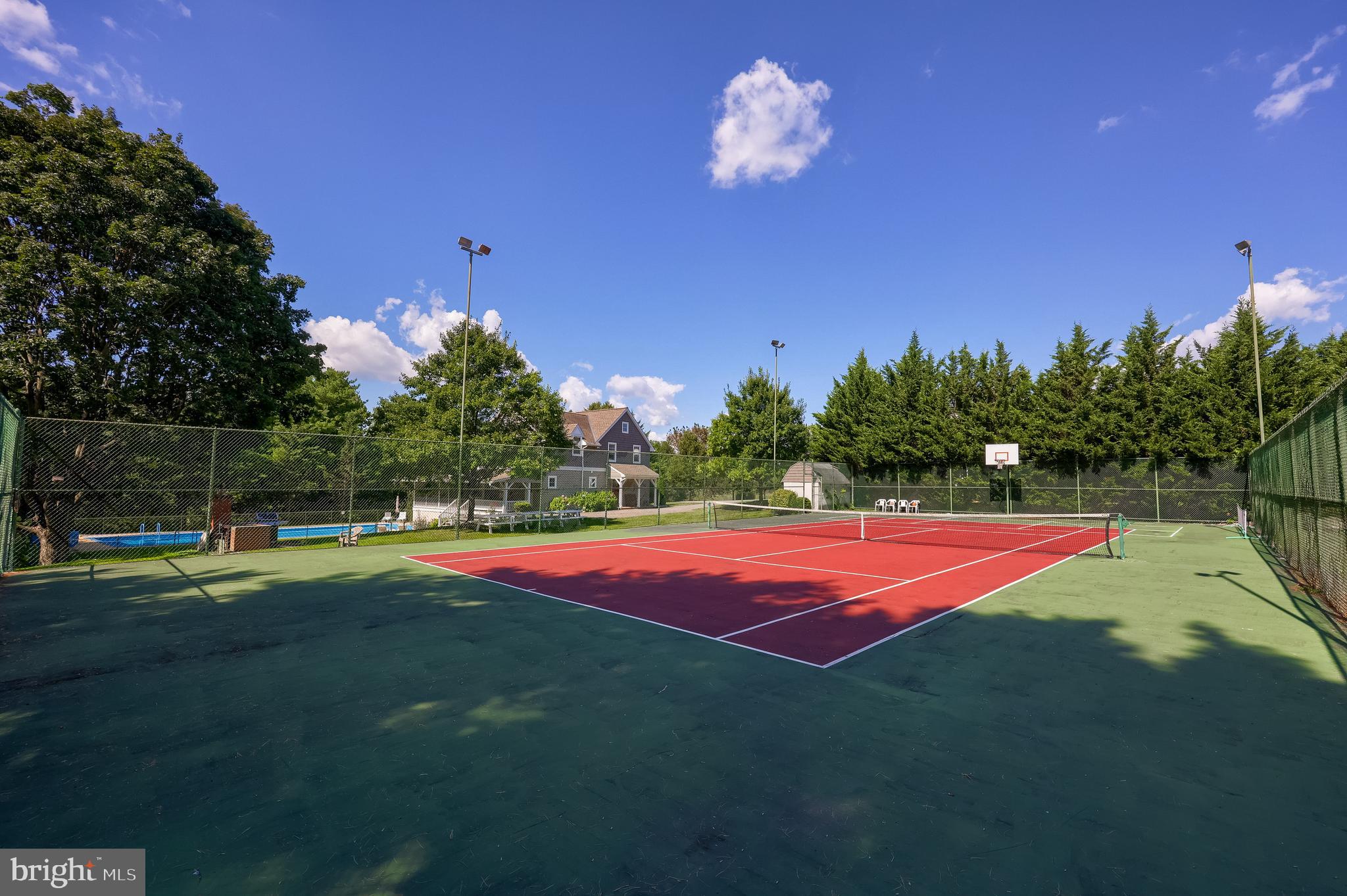 FARM ON QUARRY ROAD - Farm
