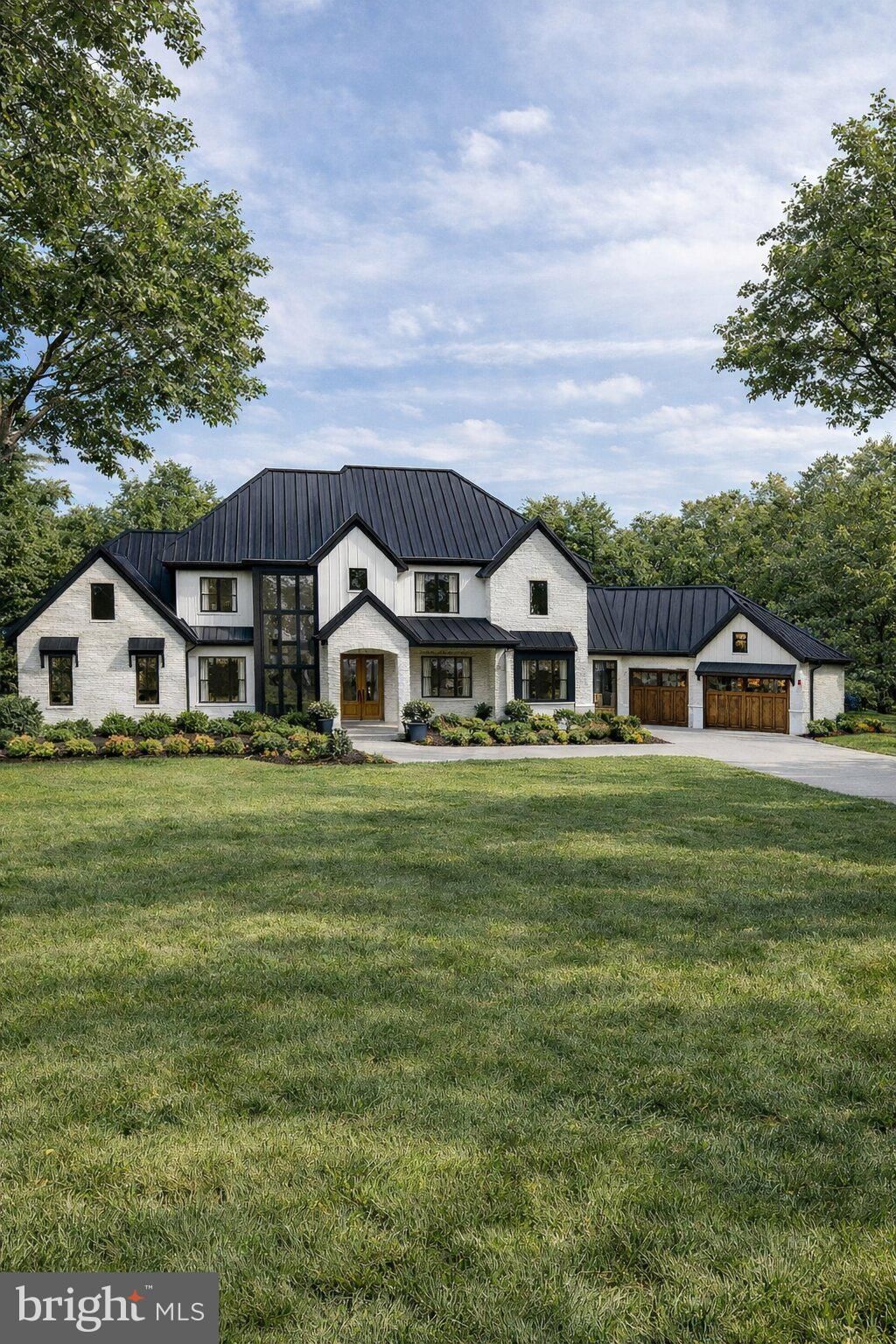 Photo of 914 Meadowbreeze Ln, LANCASTER, PA 17601 (MLS # PALA2083386)