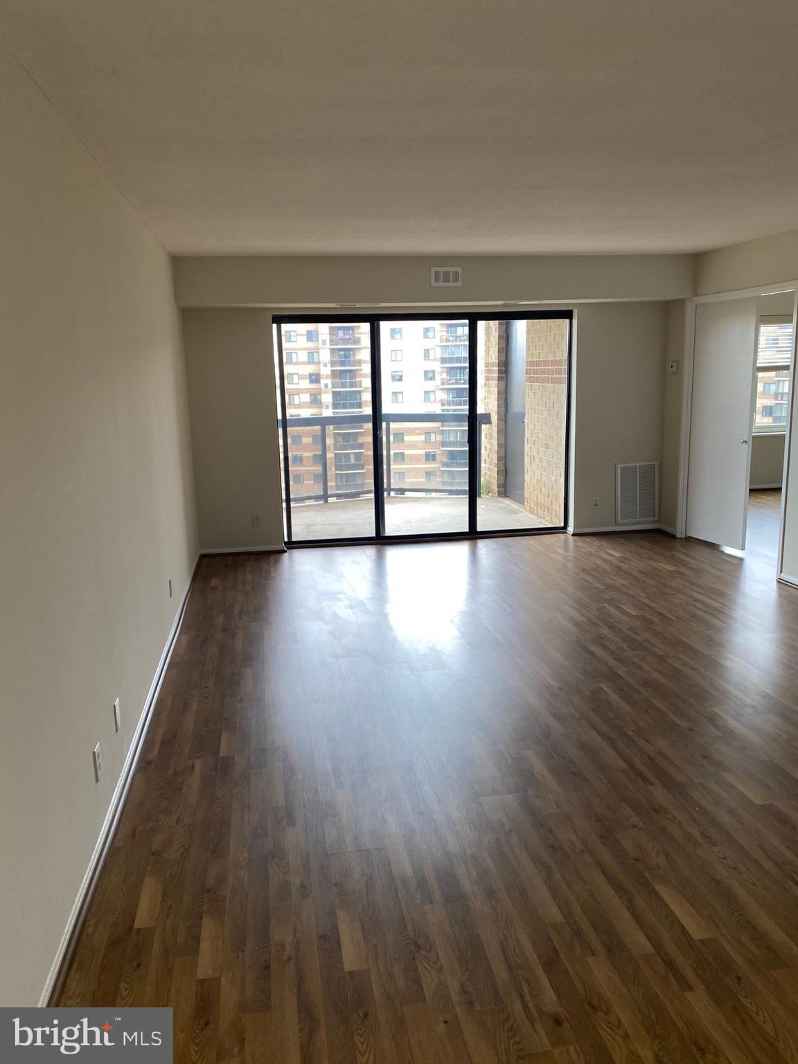 ROTONDA - Residential Lease