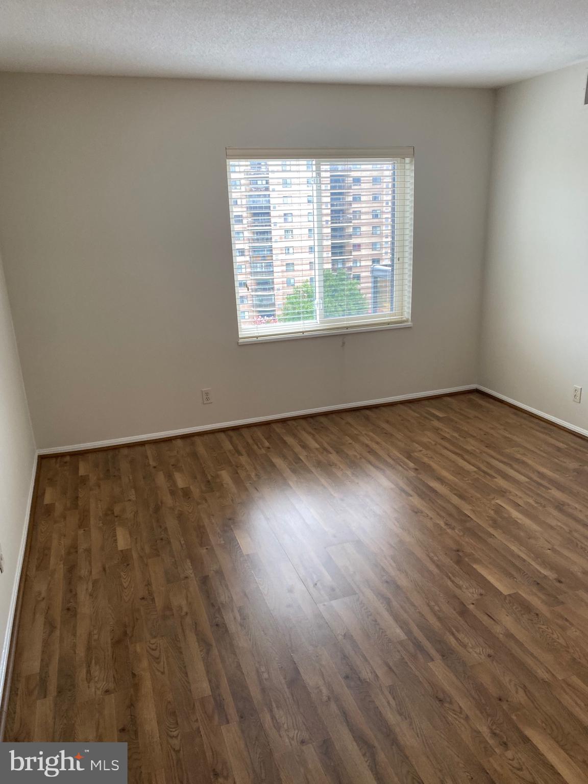 ROTONDA - Residential Lease