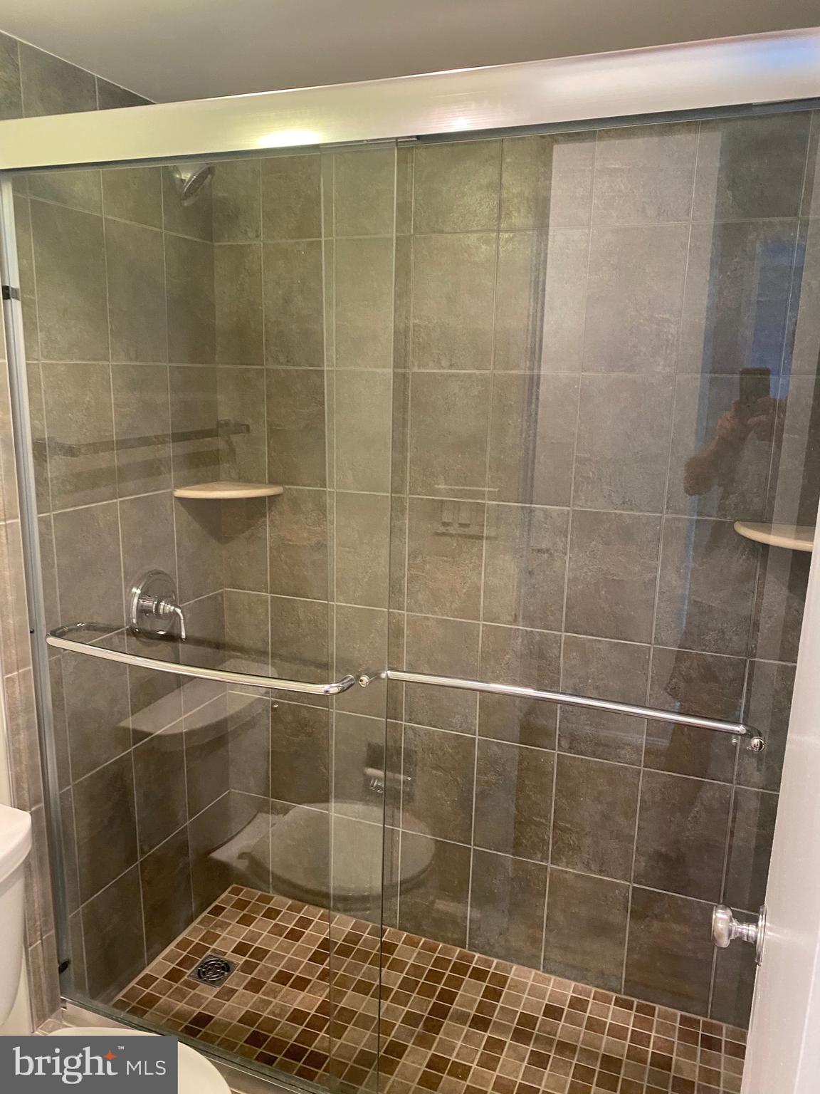 ROTONDA - Residential Lease