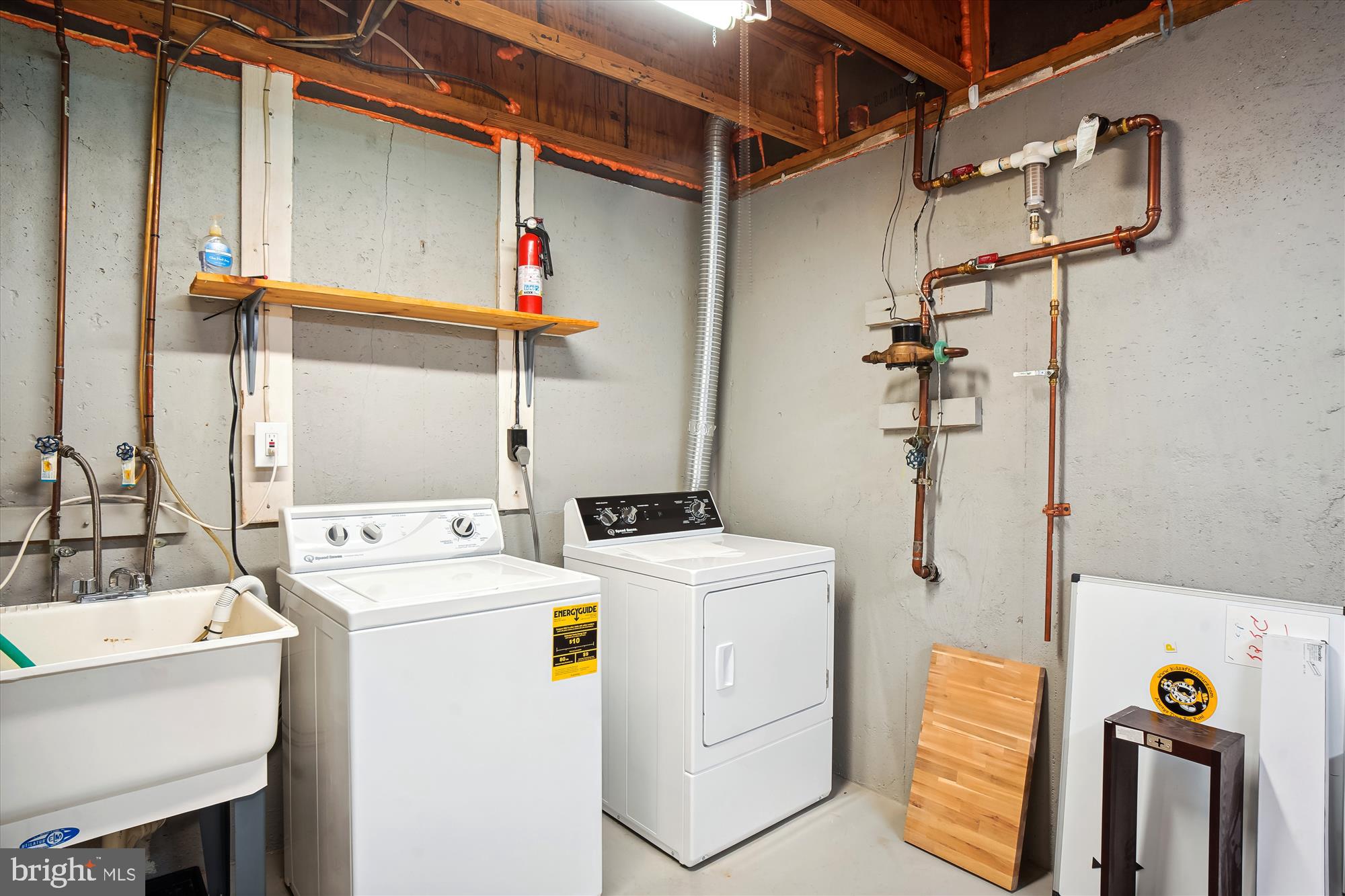 OLNEY SQUARE - Residential Lease