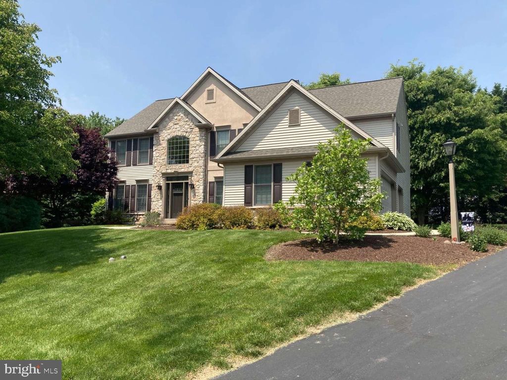 Photo of 5 CHUKAR CT, LANCASTER, PA 17602 (MLS # PALA2035116)