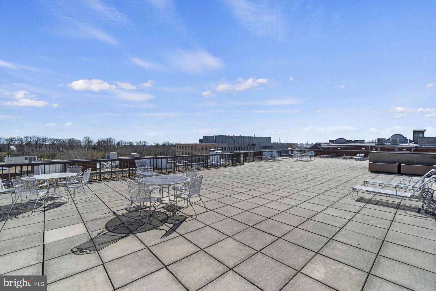 2320 WISCONSIN AVENUE NW 216
