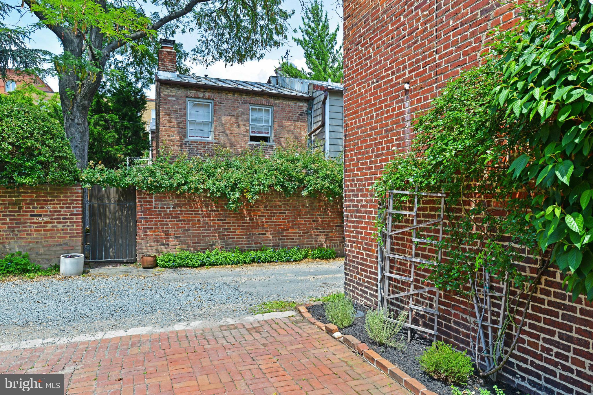 OLD TOWN - Residential