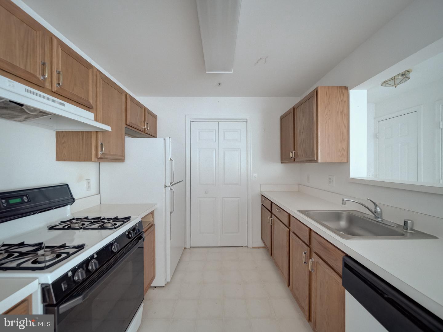 PROSPECT COVE AT LAKESID - Residential