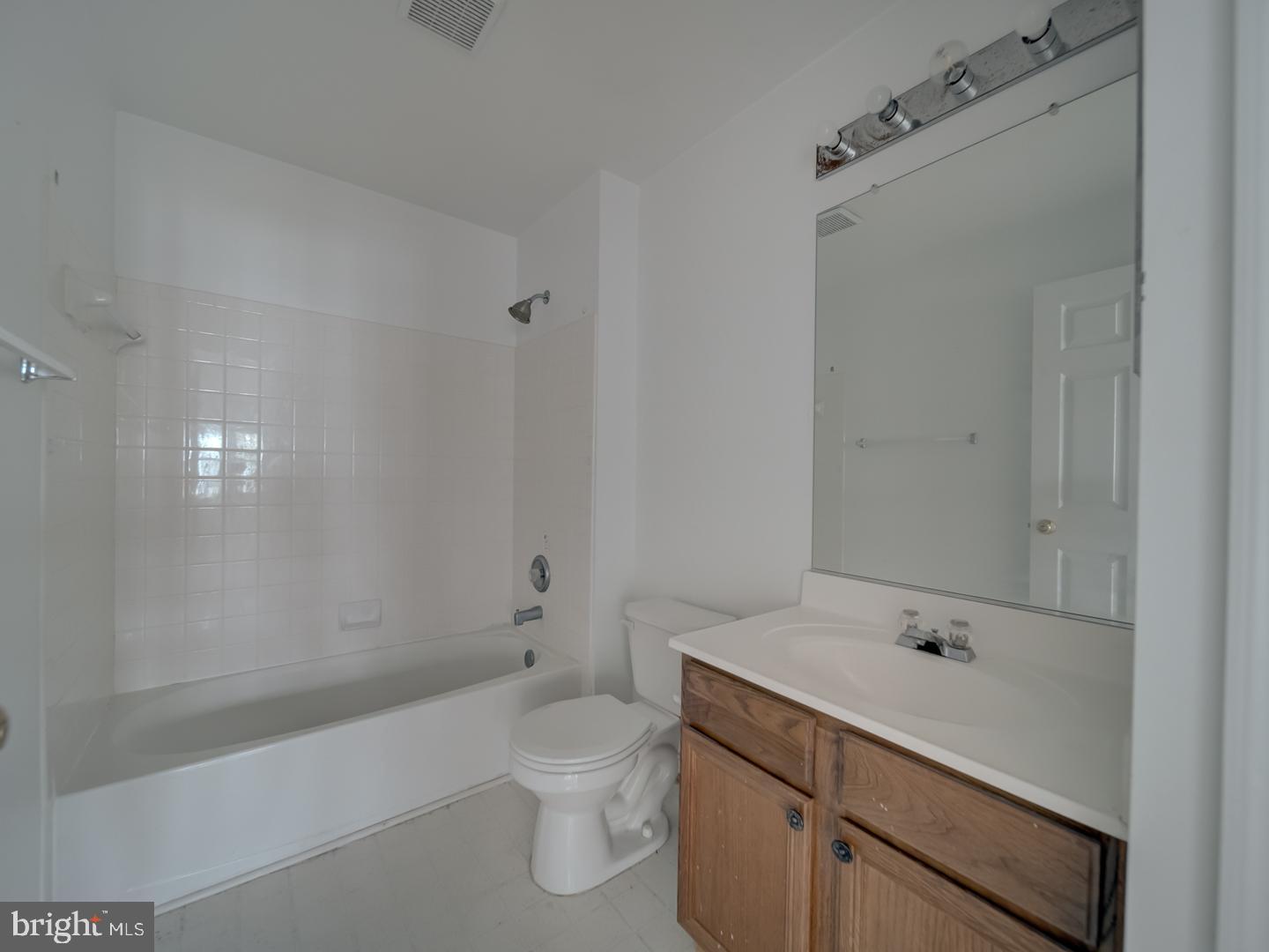 PROSPECT COVE AT LAKESID - Residential