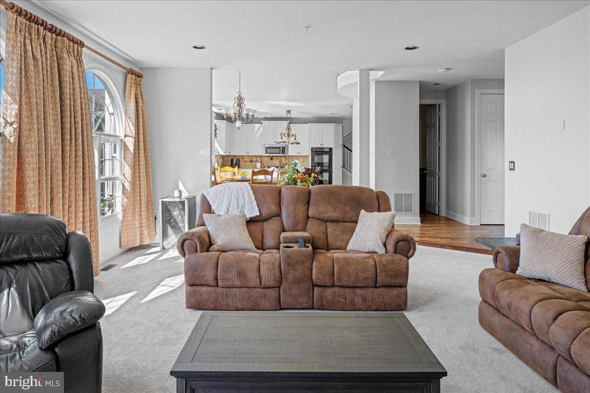 RIDINGS OF WARWICK - Residential