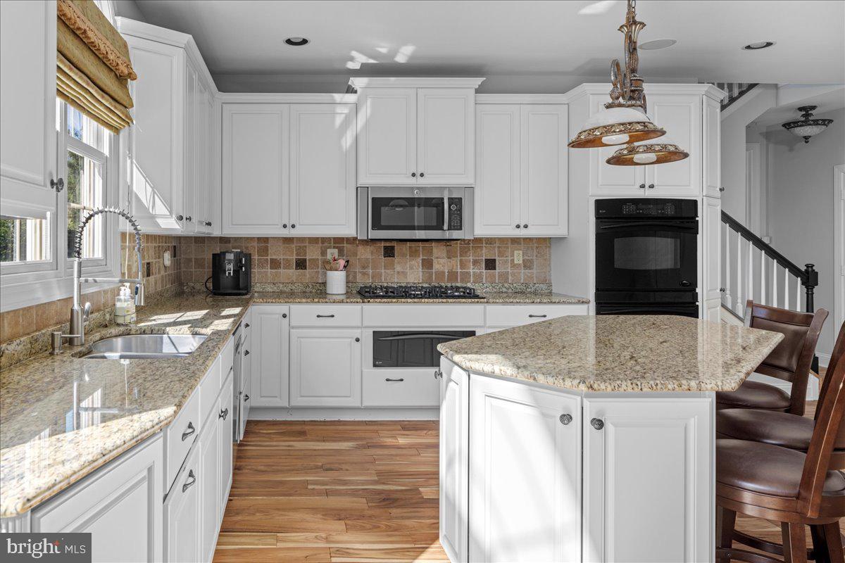 RIDINGS OF WARWICK - Residential