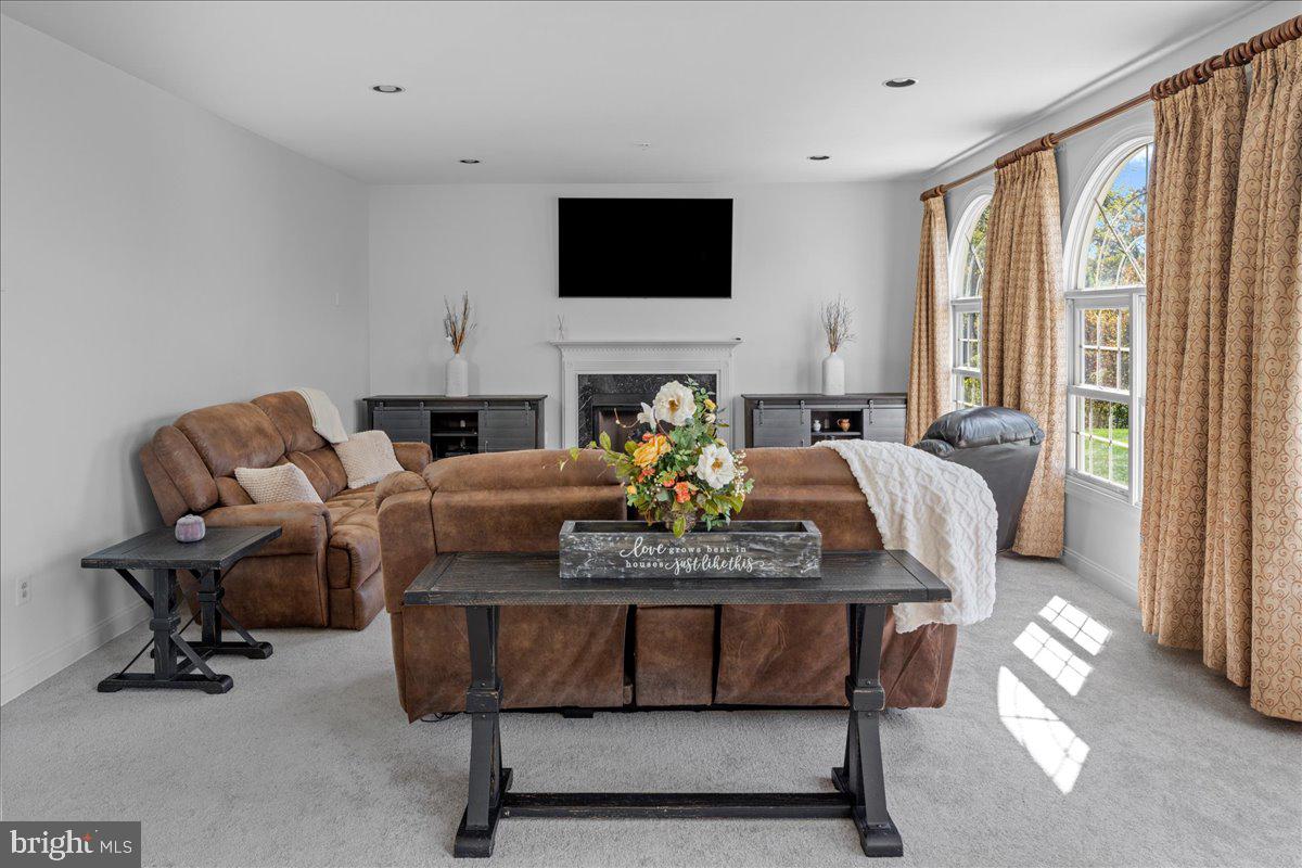 RIDINGS OF WARWICK - Residential