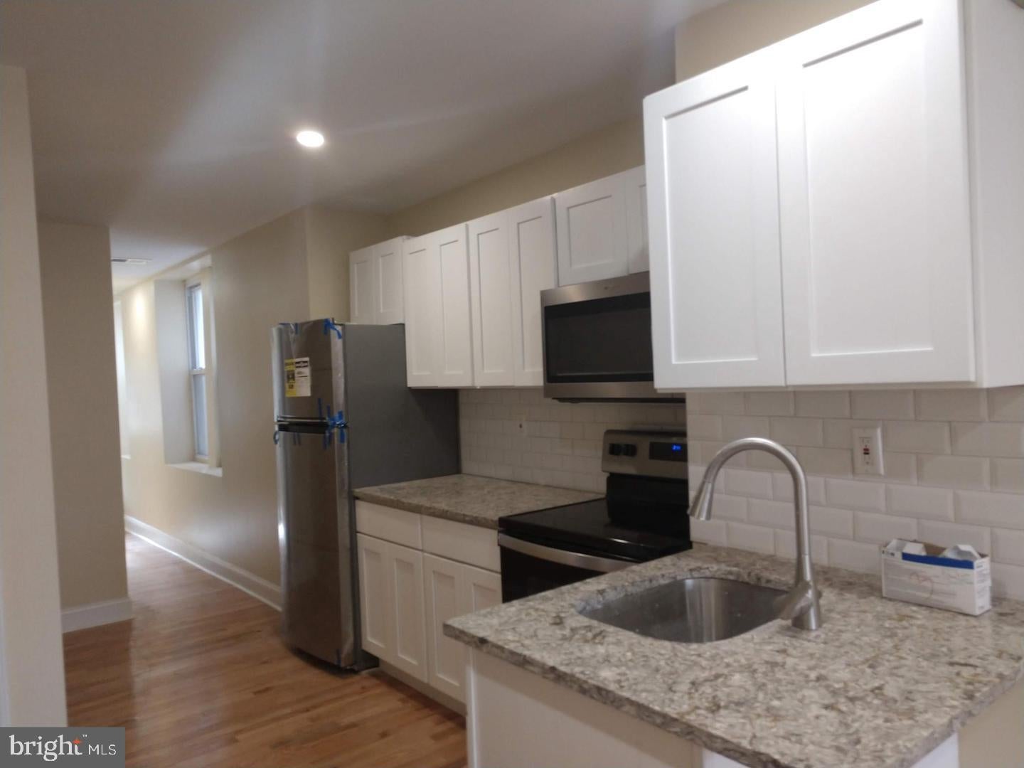 5224 W COLUMBIA AVENUE 1 - 1ST FLOOR