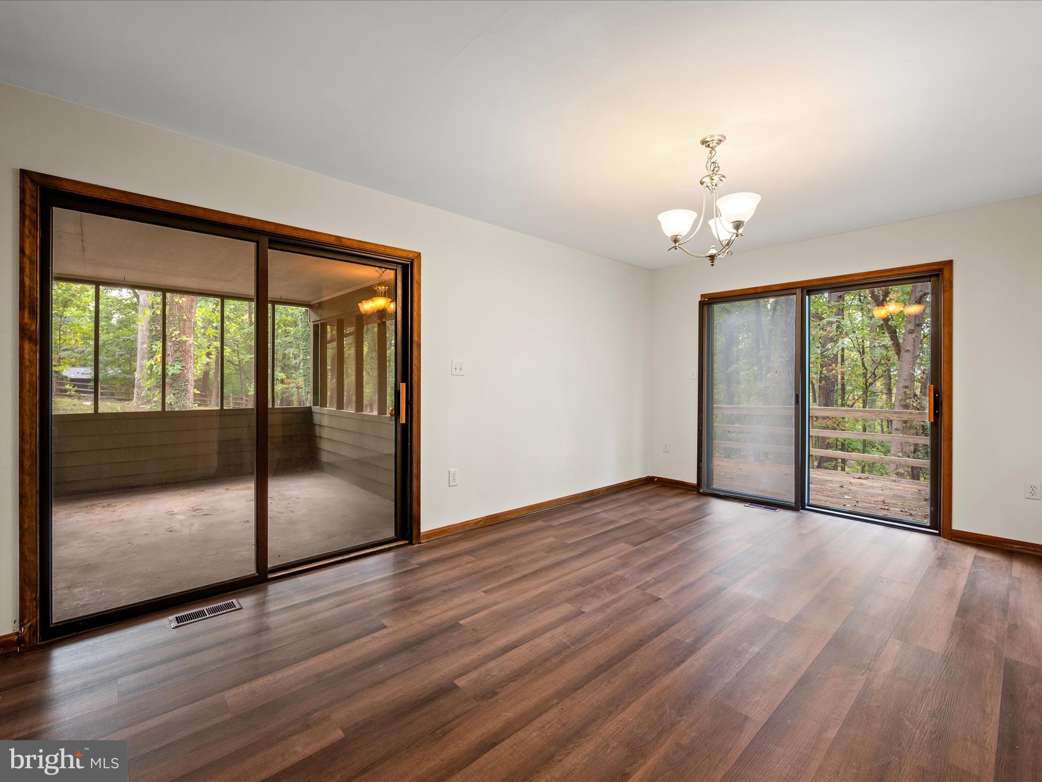 SHANNONDALE - Residential