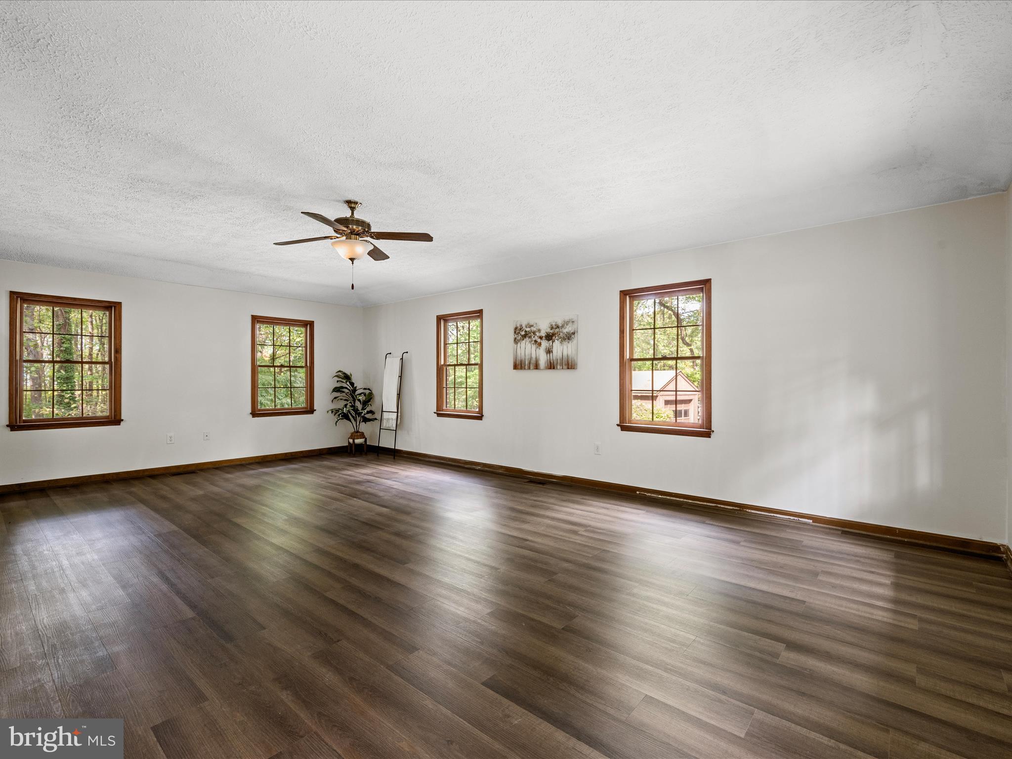 SHANNONDALE - Residential