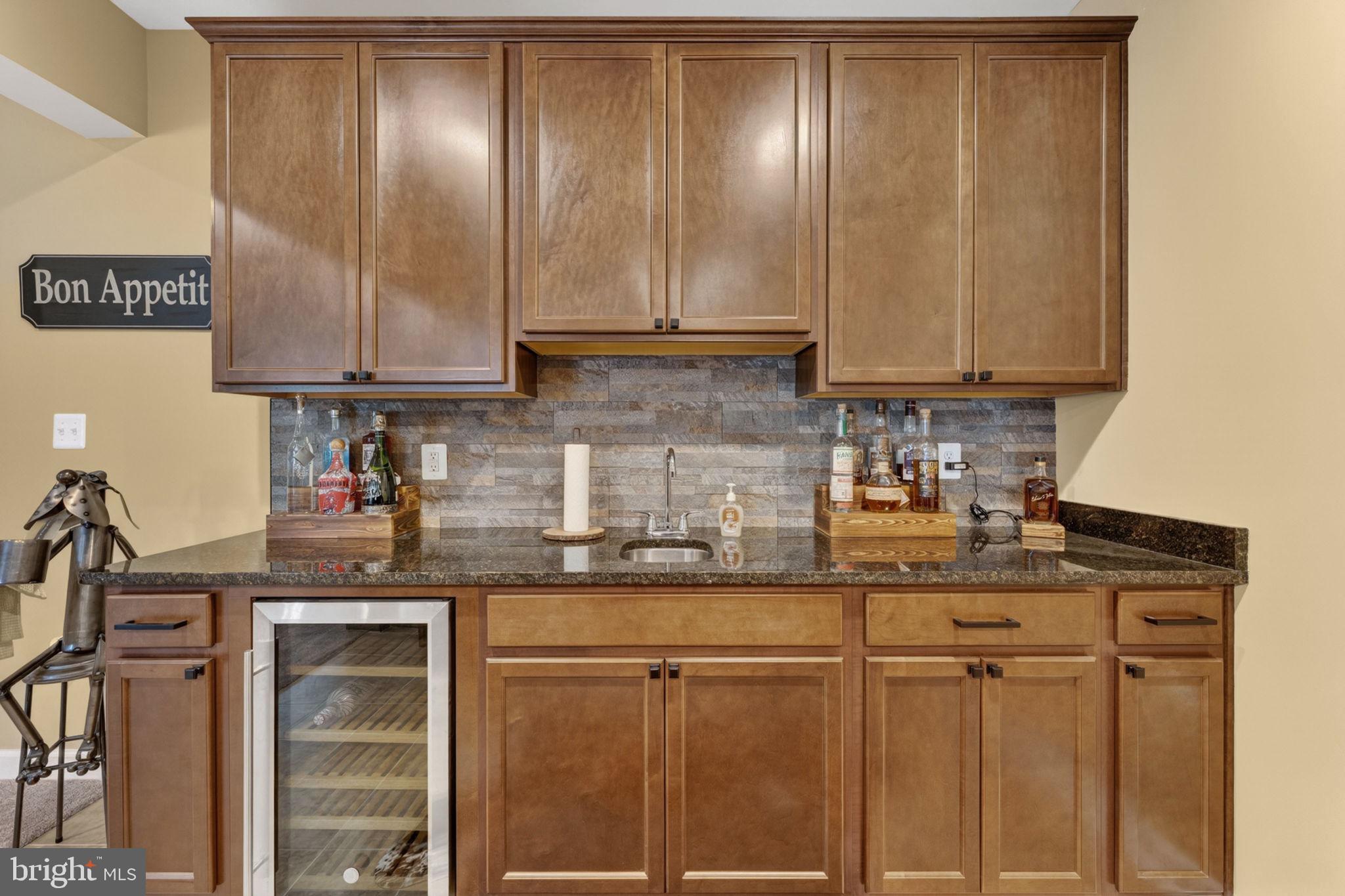 LOVETTSVILLE - Residential