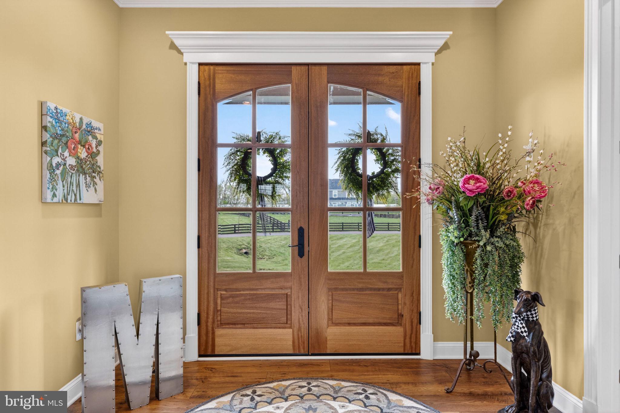 LOVETTSVILLE - Residential