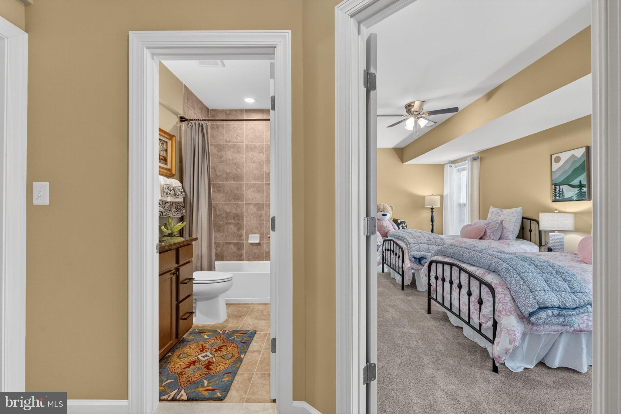 LOVETTSVILLE - Residential