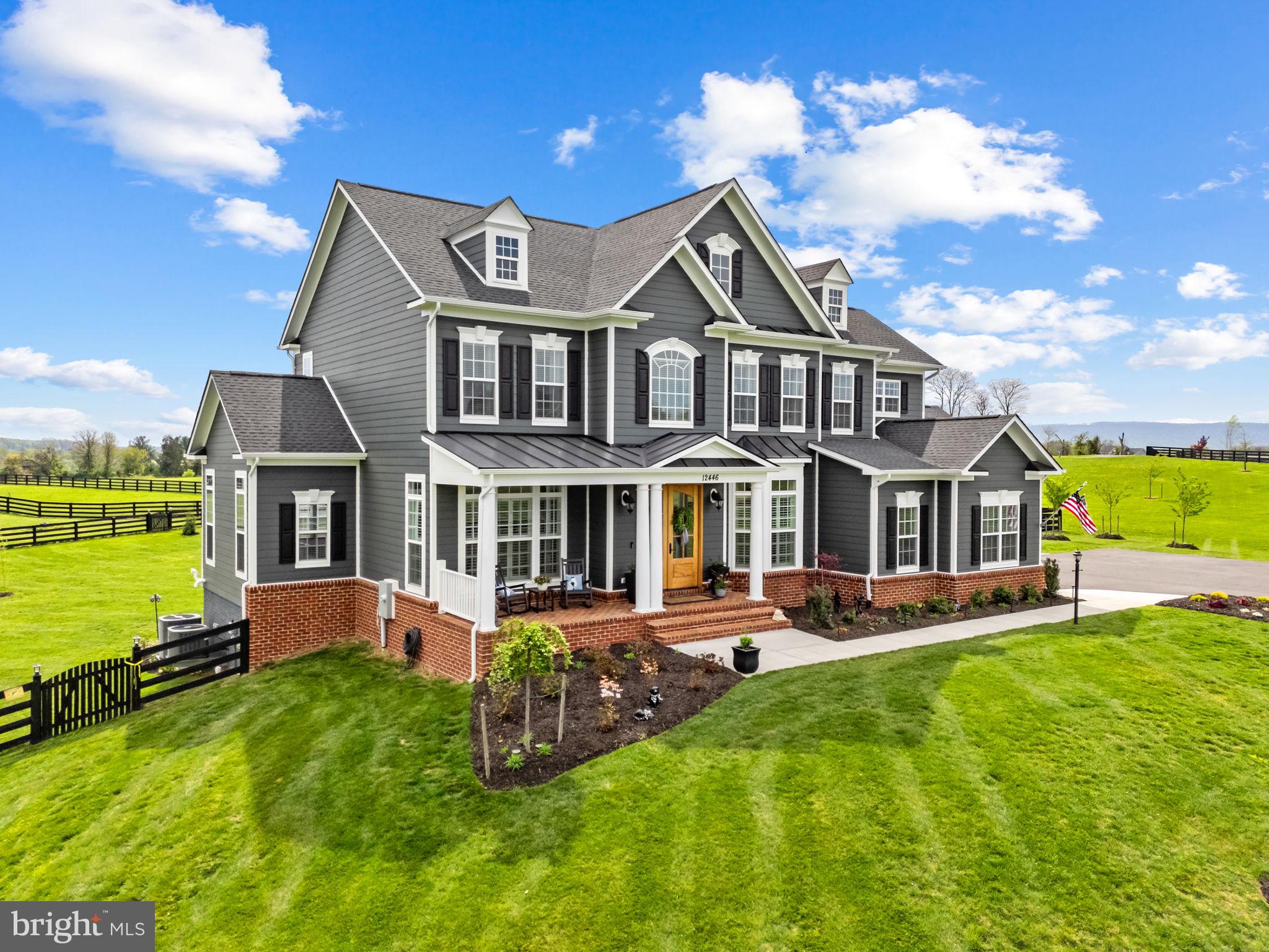 LOVETTSVILLE - Residential