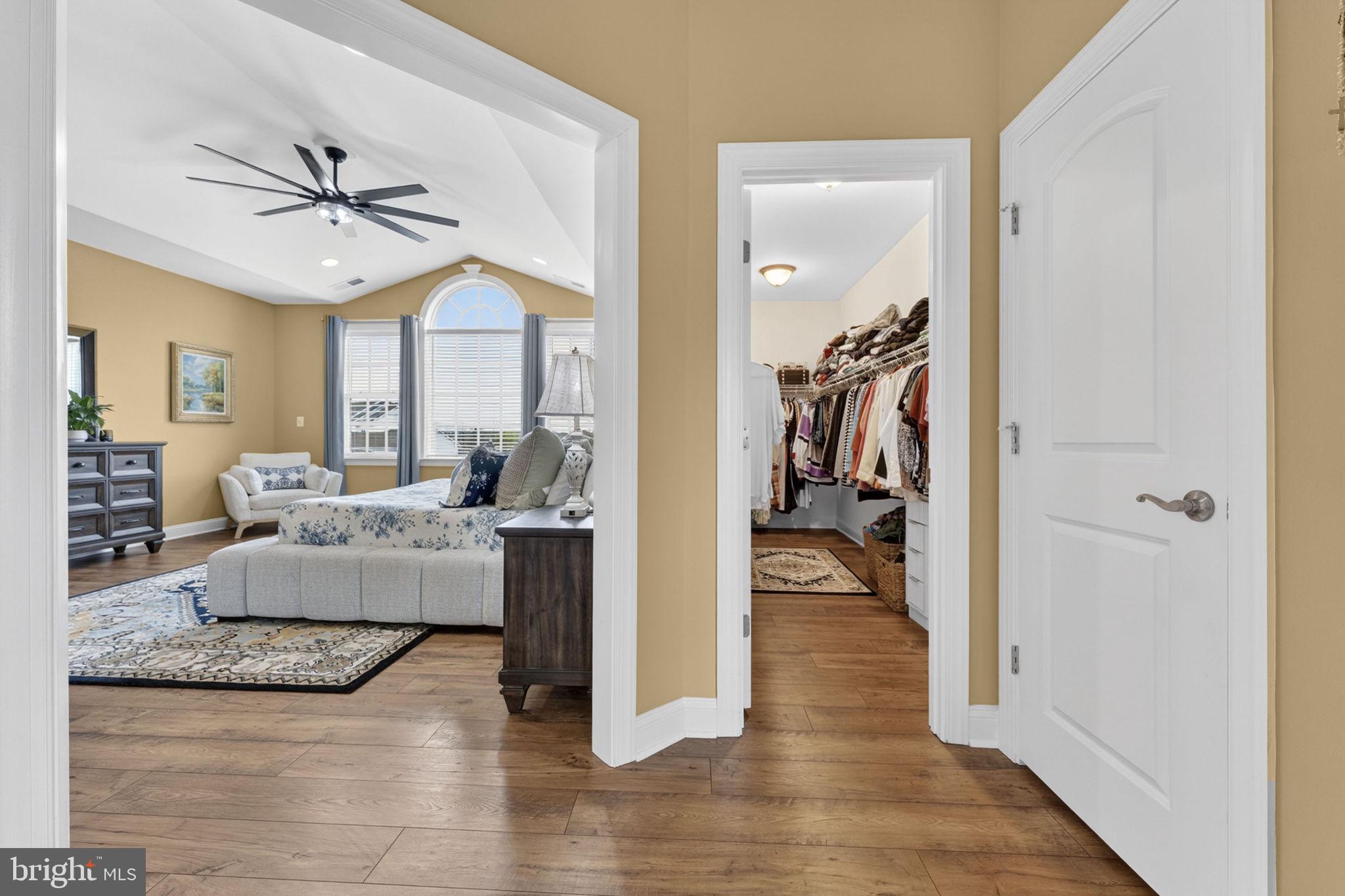 LOVETTSVILLE - Residential