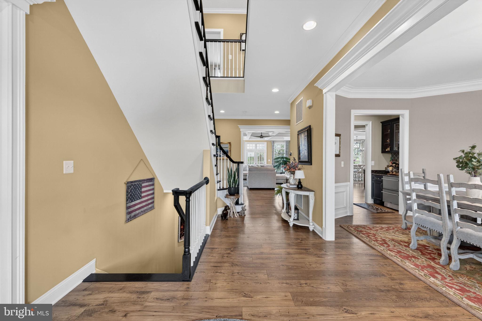 LOVETTSVILLE - Residential