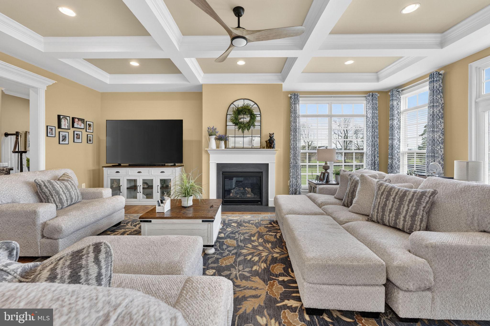 LOVETTSVILLE - Residential