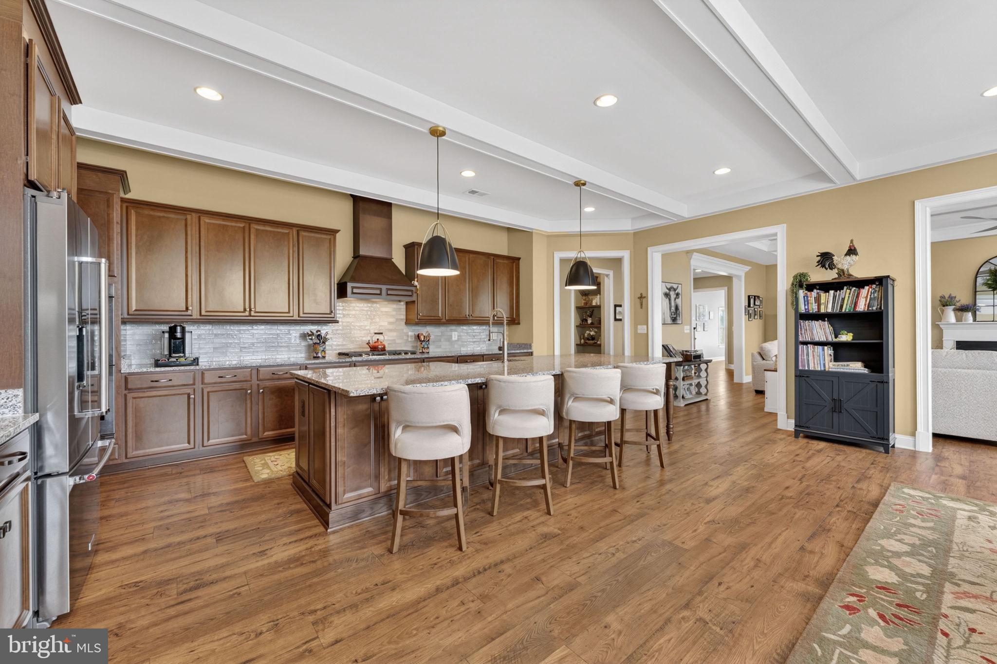 LOVETTSVILLE - Residential