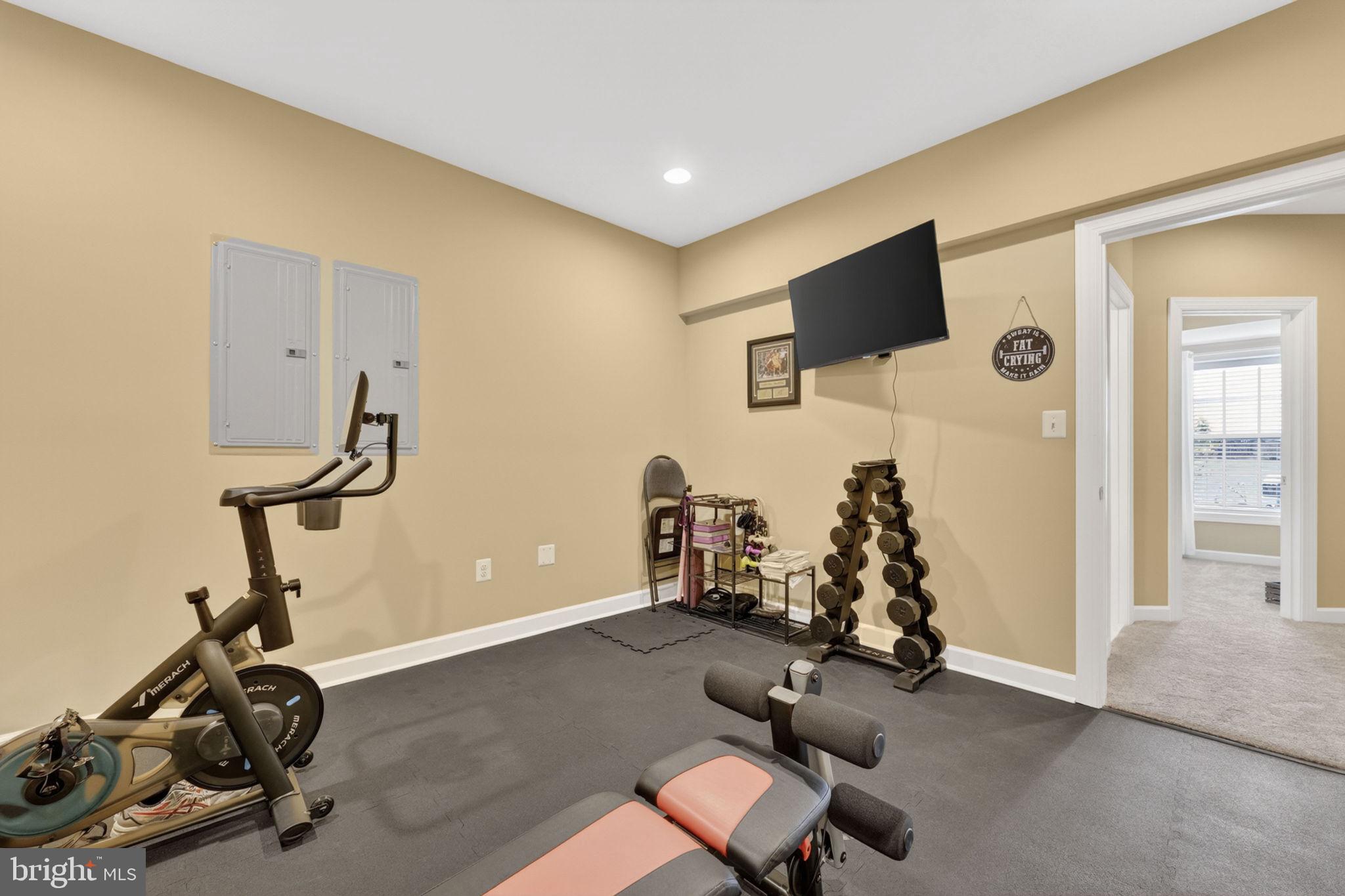 LOVETTSVILLE - Residential