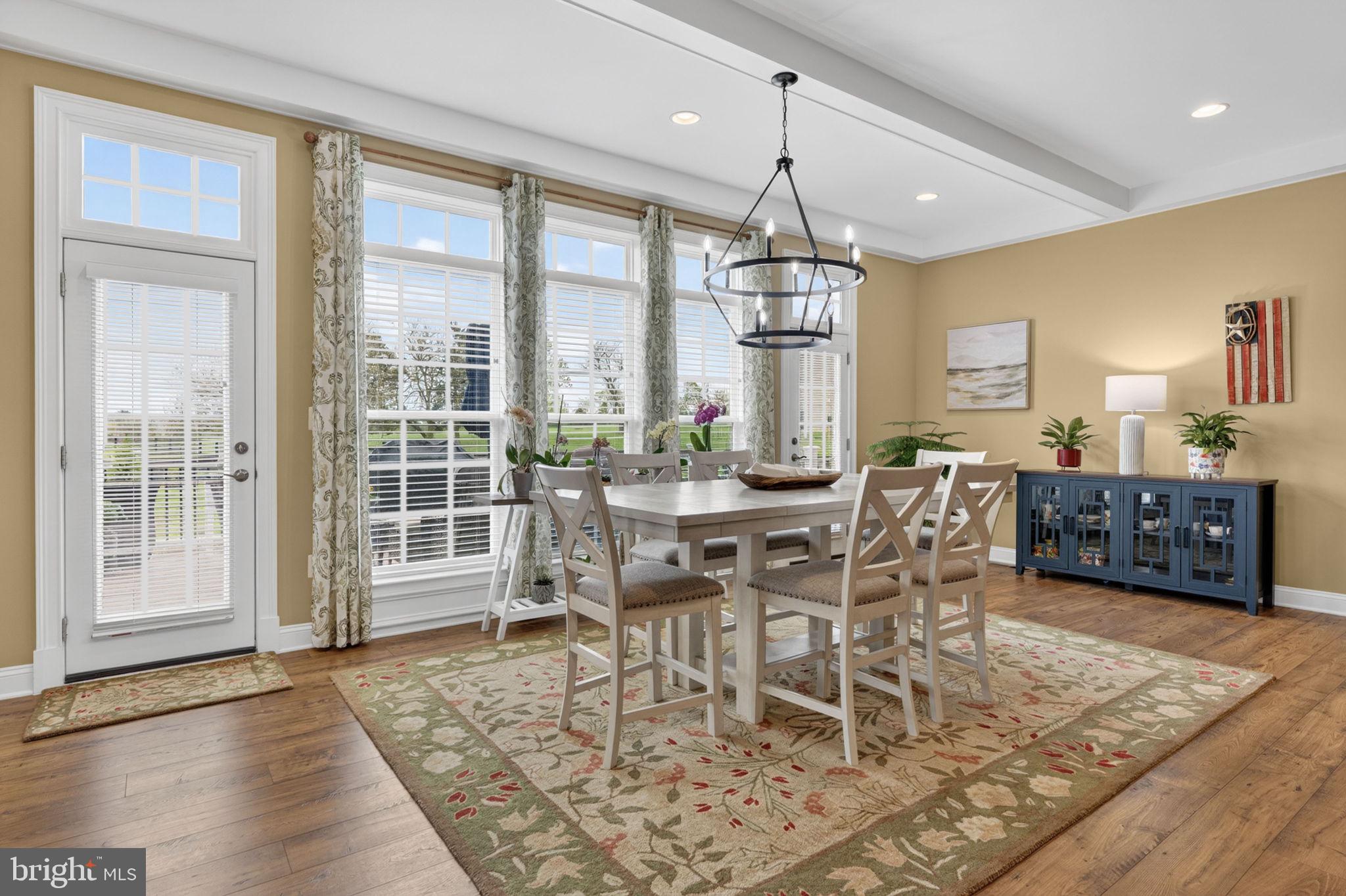 LOVETTSVILLE - Residential