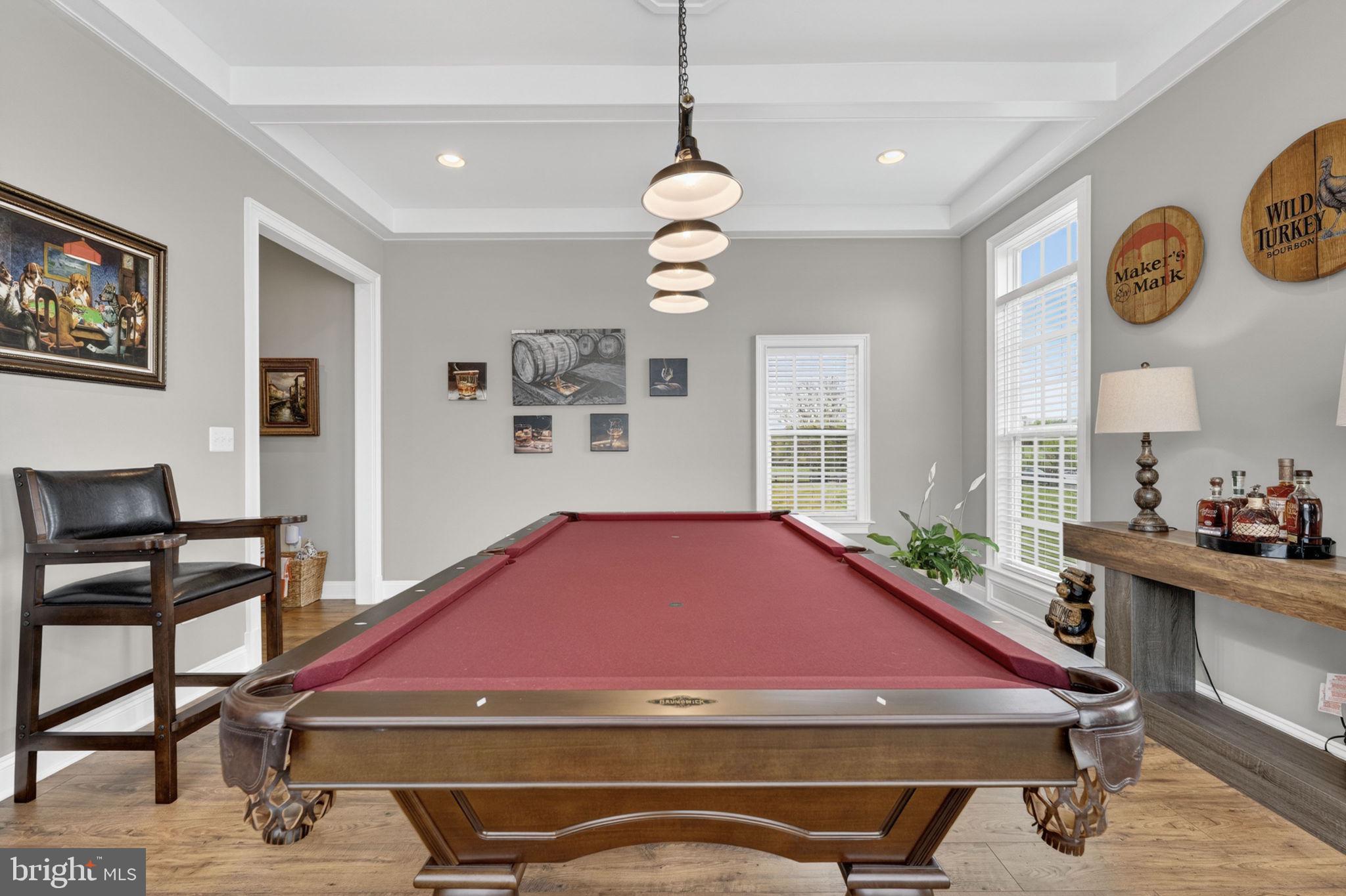 LOVETTSVILLE - Residential