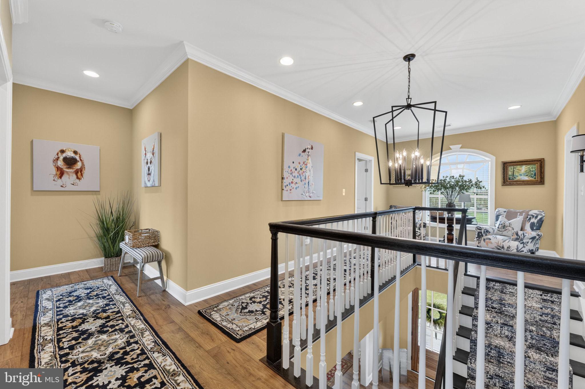 LOVETTSVILLE - Residential