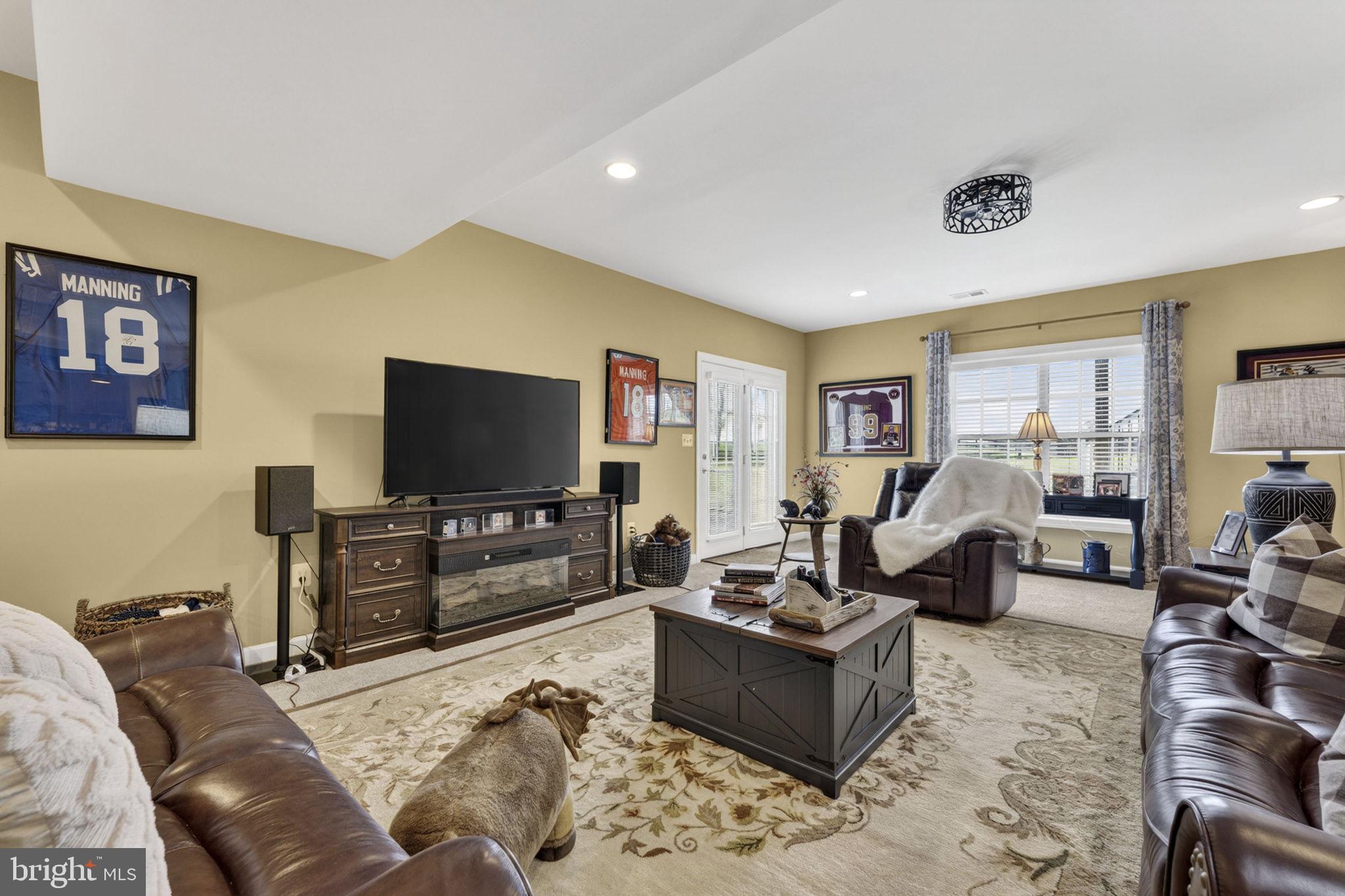 LOVETTSVILLE - Residential