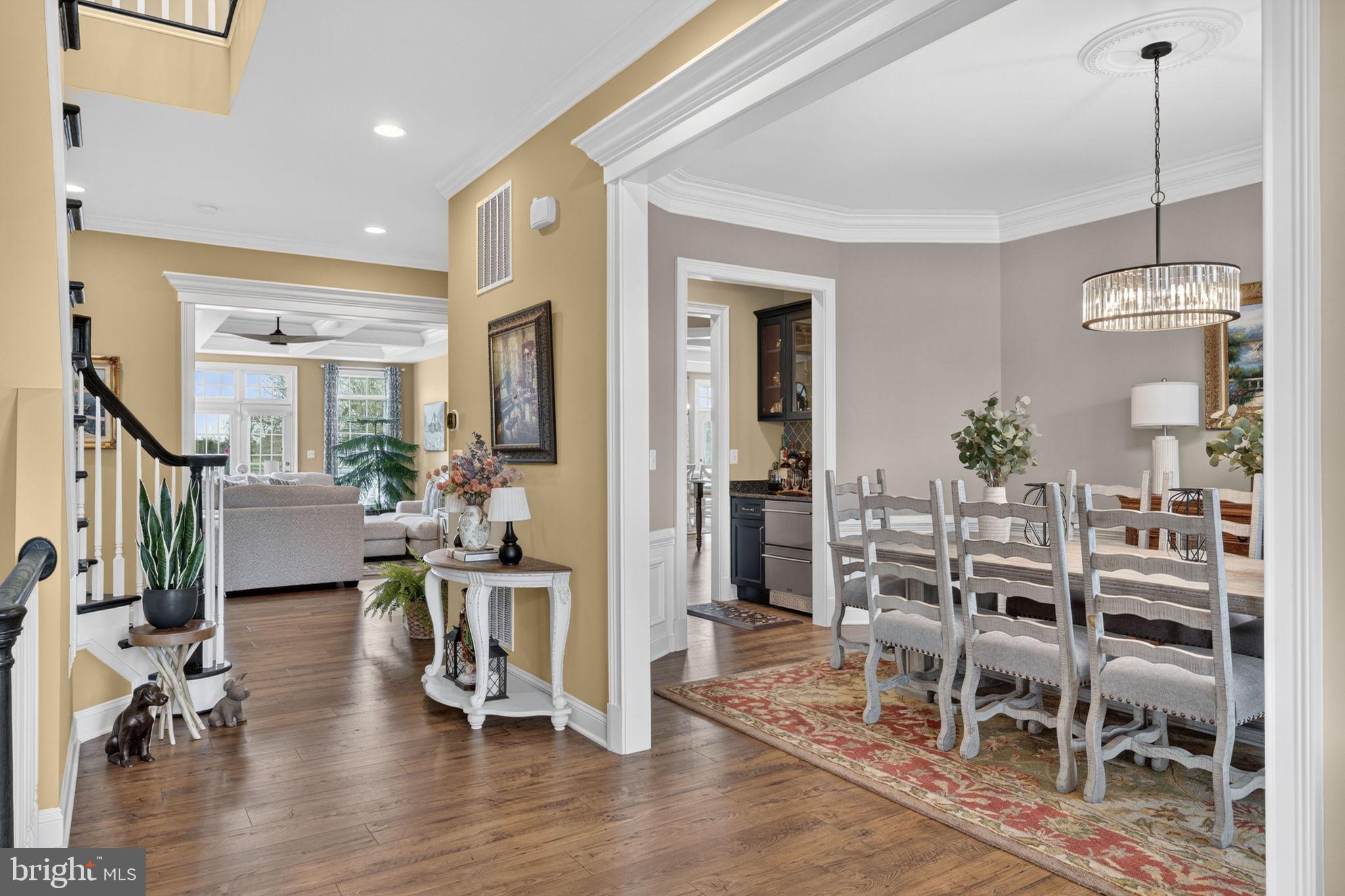 LOVETTSVILLE - Residential