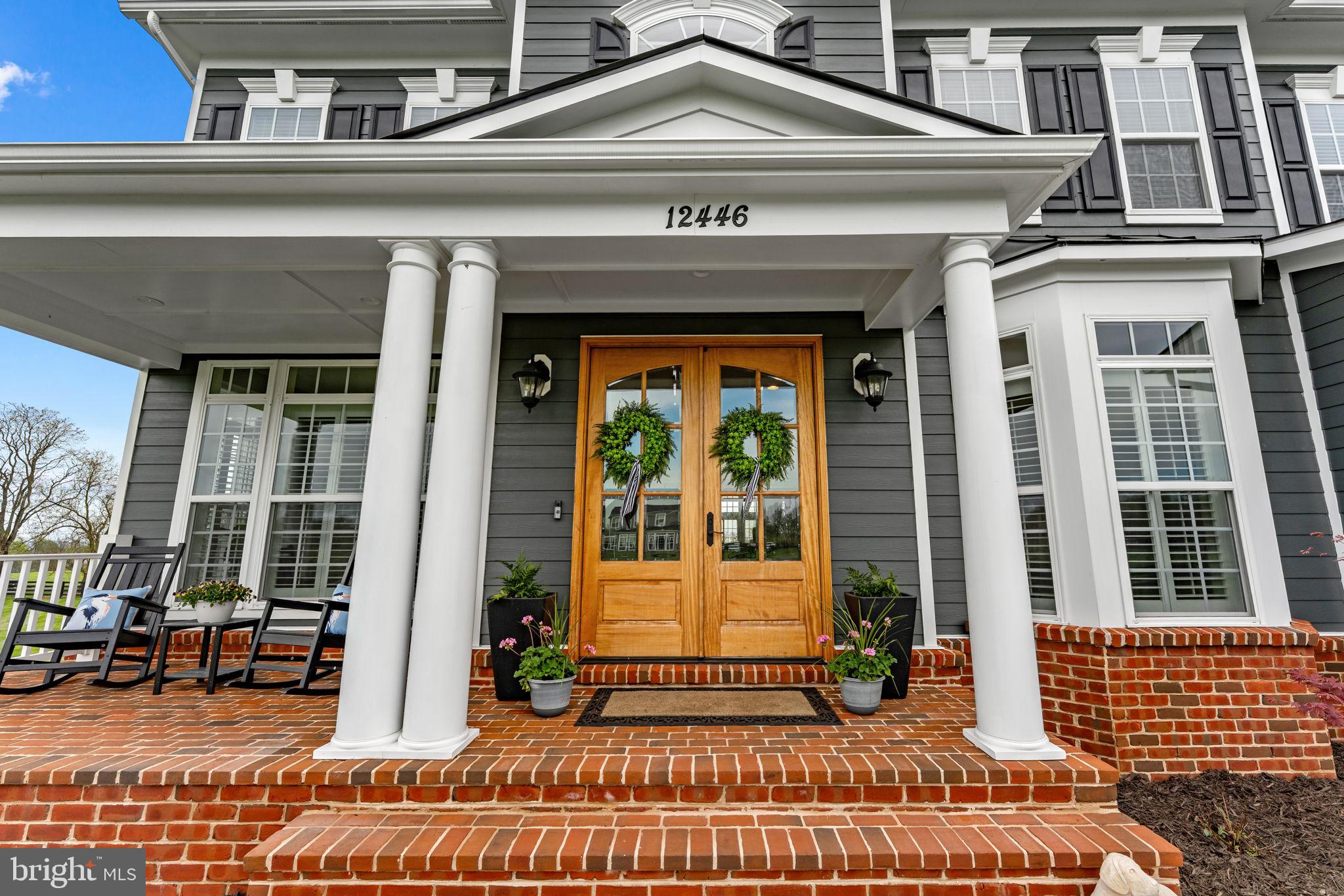 LOVETTSVILLE - Residential