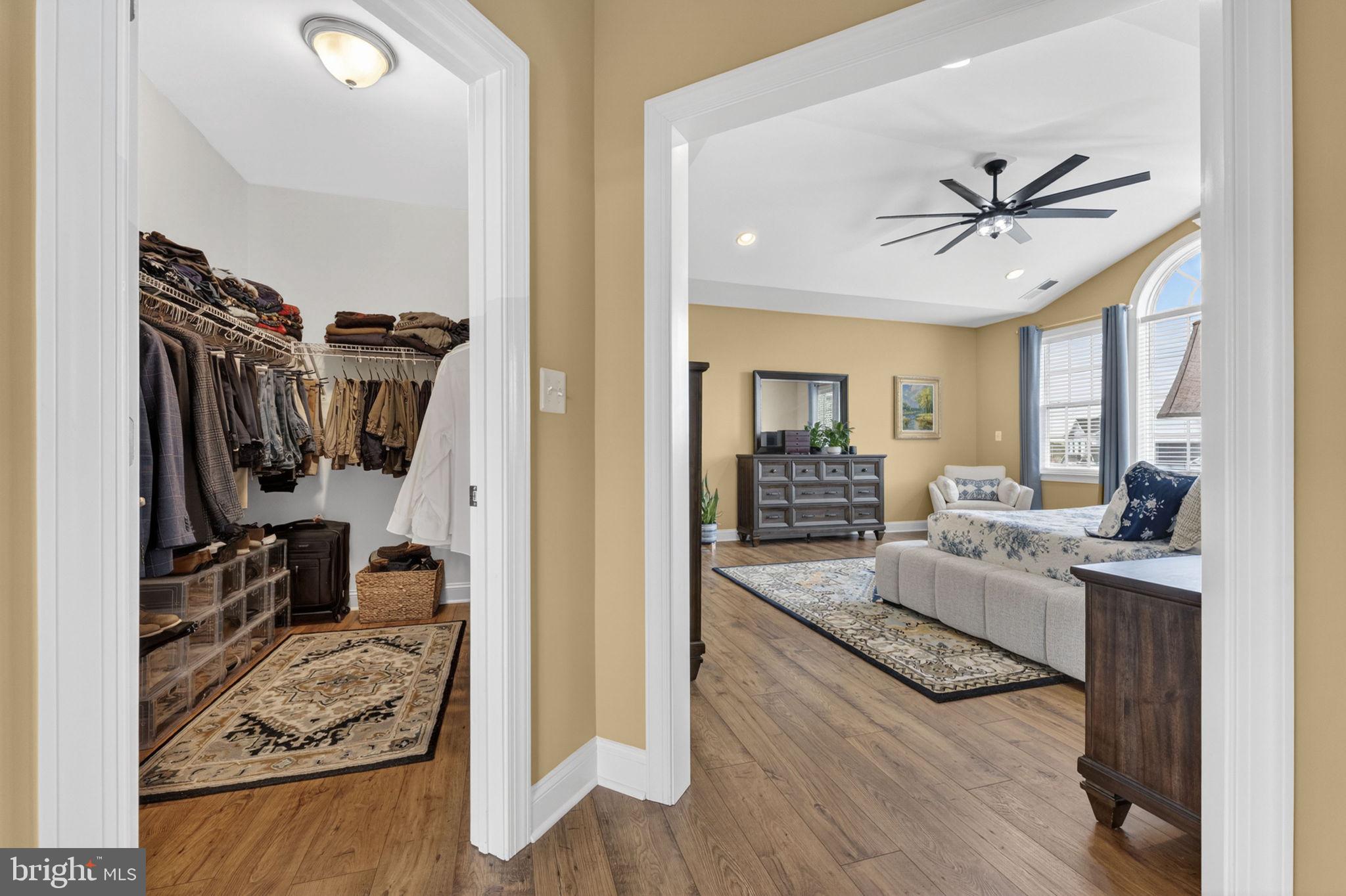 LOVETTSVILLE - Residential