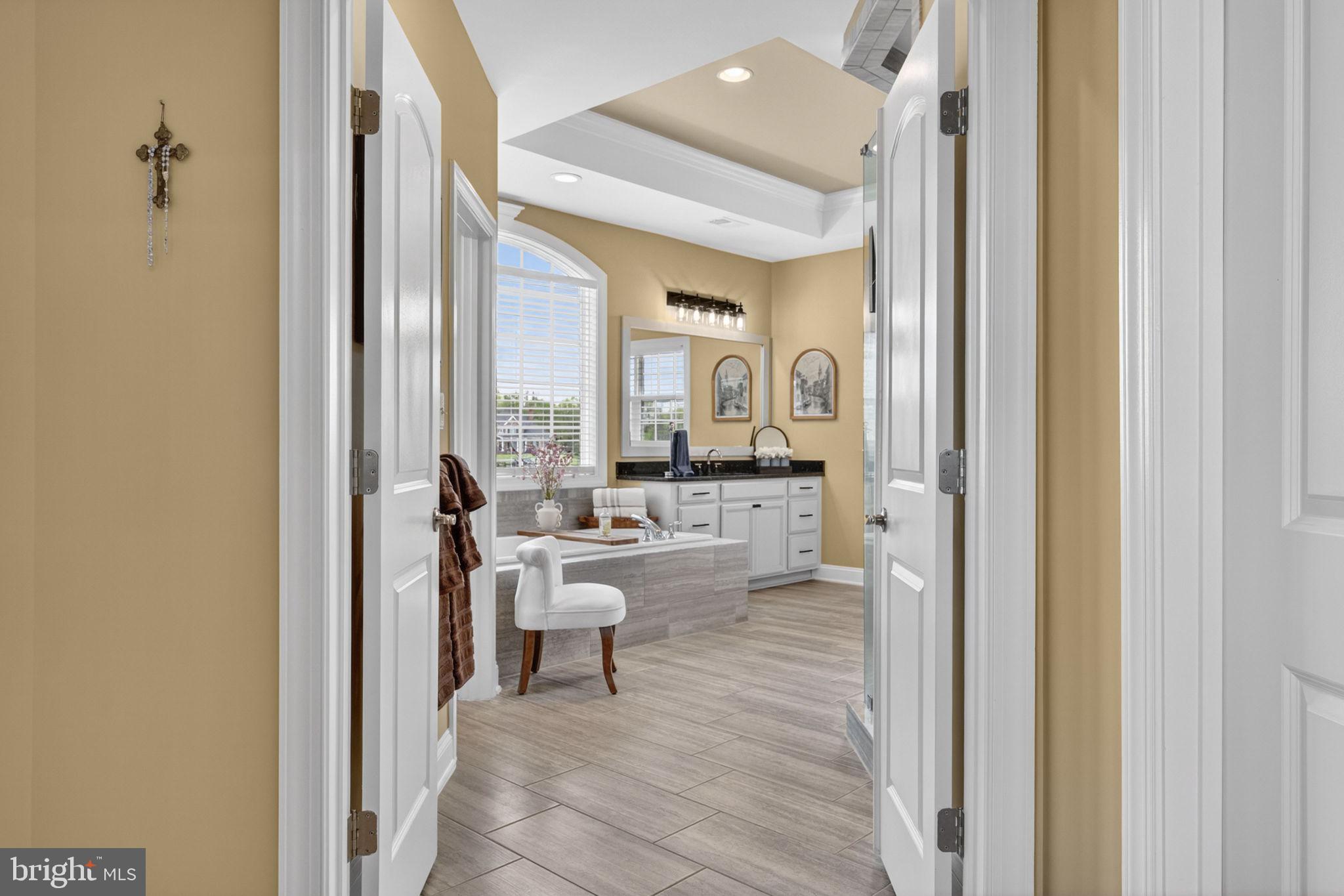 LOVETTSVILLE - Residential