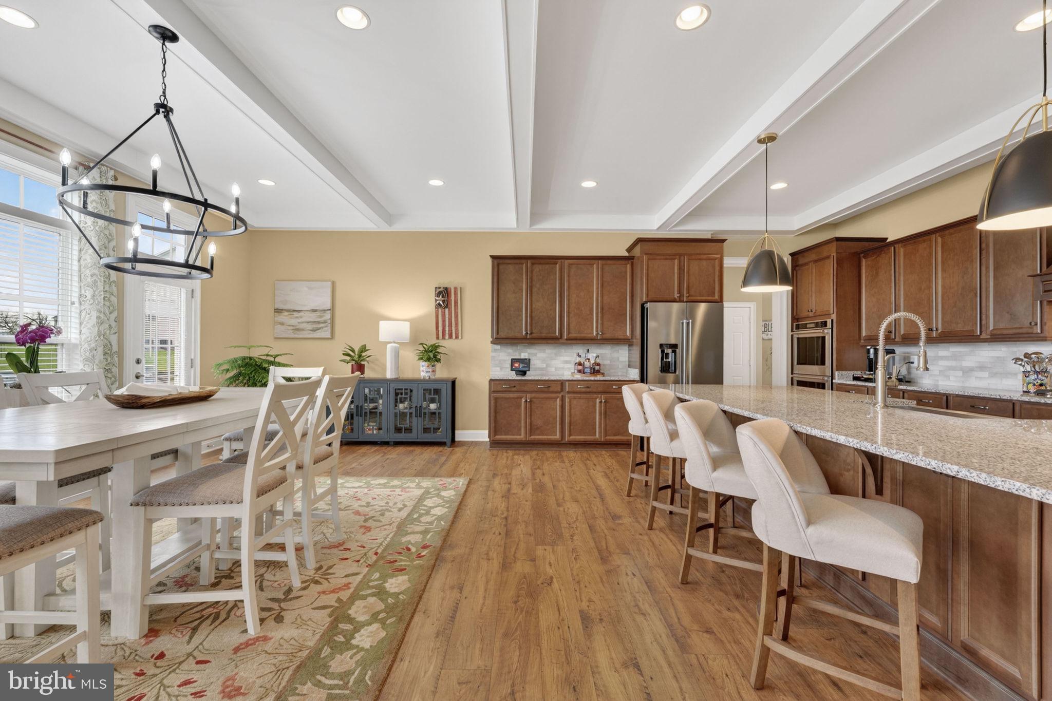 LOVETTSVILLE - Residential