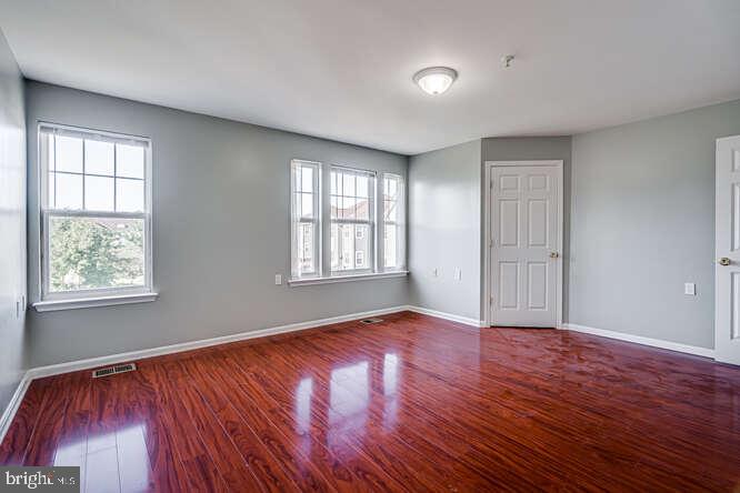 WINDSOR CROSSING - Residential