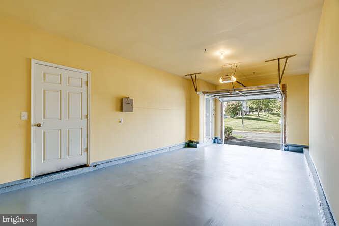 WINDSOR CROSSING - Residential