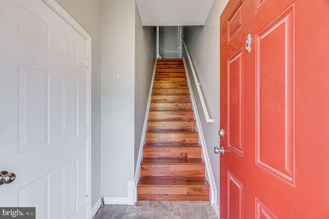 WINDSOR CROSSING - Residential