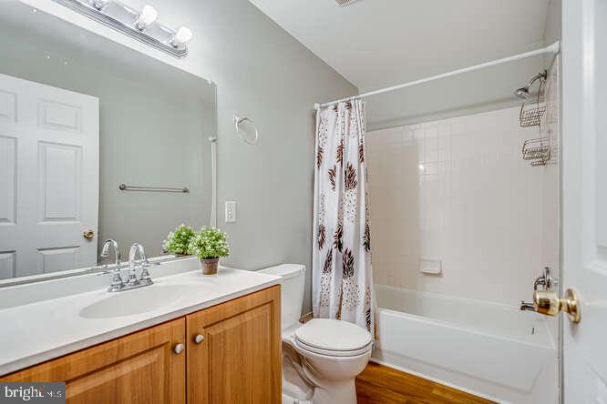 WINDSOR CROSSING - Residential