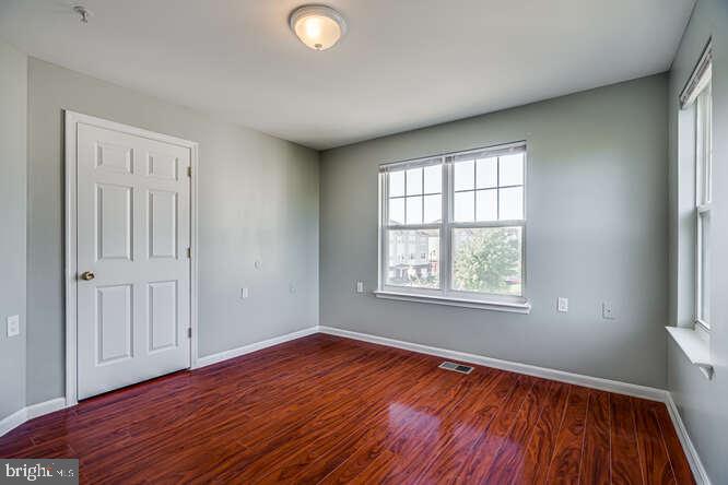 WINDSOR CROSSING - Residential