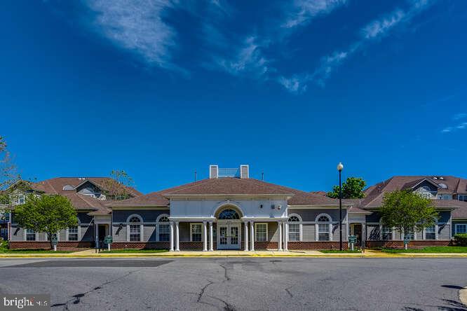 WINDSOR CROSSING - Residential