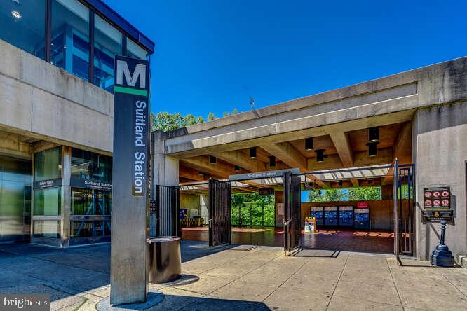 WINDSOR CROSSING - Residential