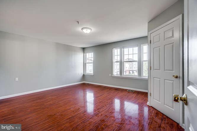 WINDSOR CROSSING - Residential