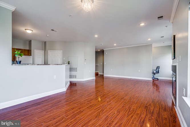 WINDSOR CROSSING - Residential