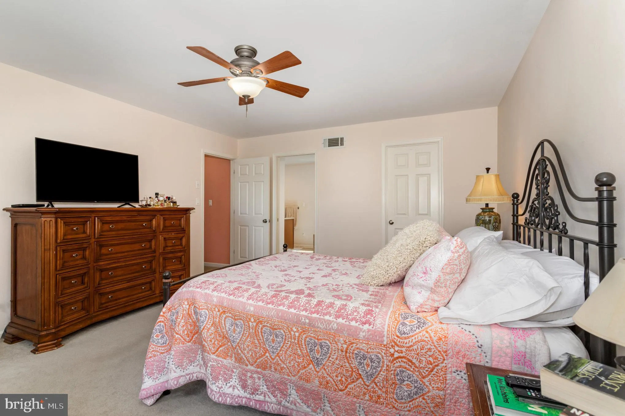 Harrisburg, Pennsylvania 17110, United States, 4 Bedrooms Bedrooms, ,3 BathroomsBathrooms,Residential,Pending,201449