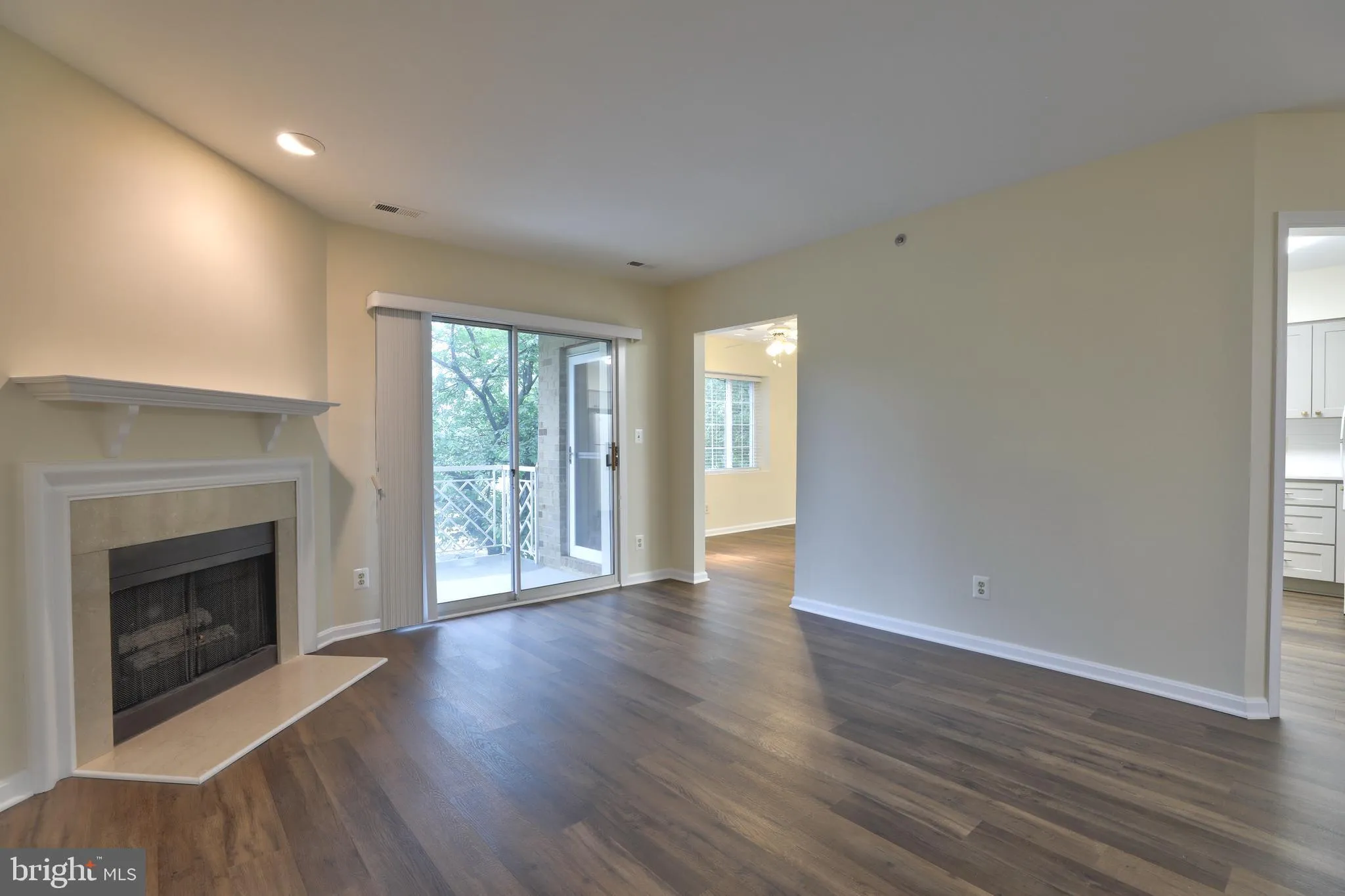 Lutherville Timonium, Maryland 21093, United States, 2 Bedrooms Bedrooms, ,2 BathroomsBathrooms,Residential,Active,129588