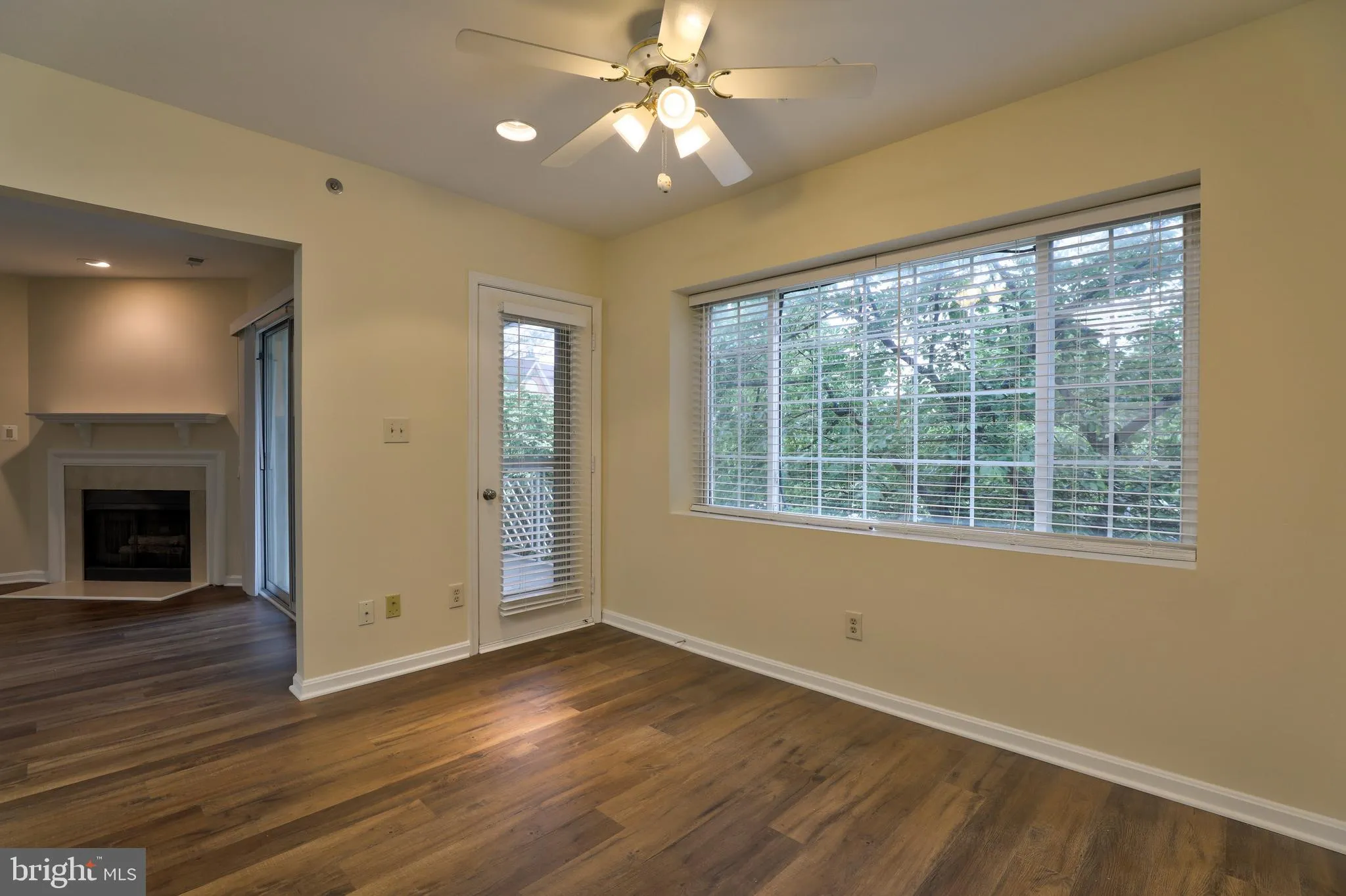 Lutherville Timonium, Maryland 21093, United States, 2 Bedrooms Bedrooms, ,2 BathroomsBathrooms,Residential,Active,129588